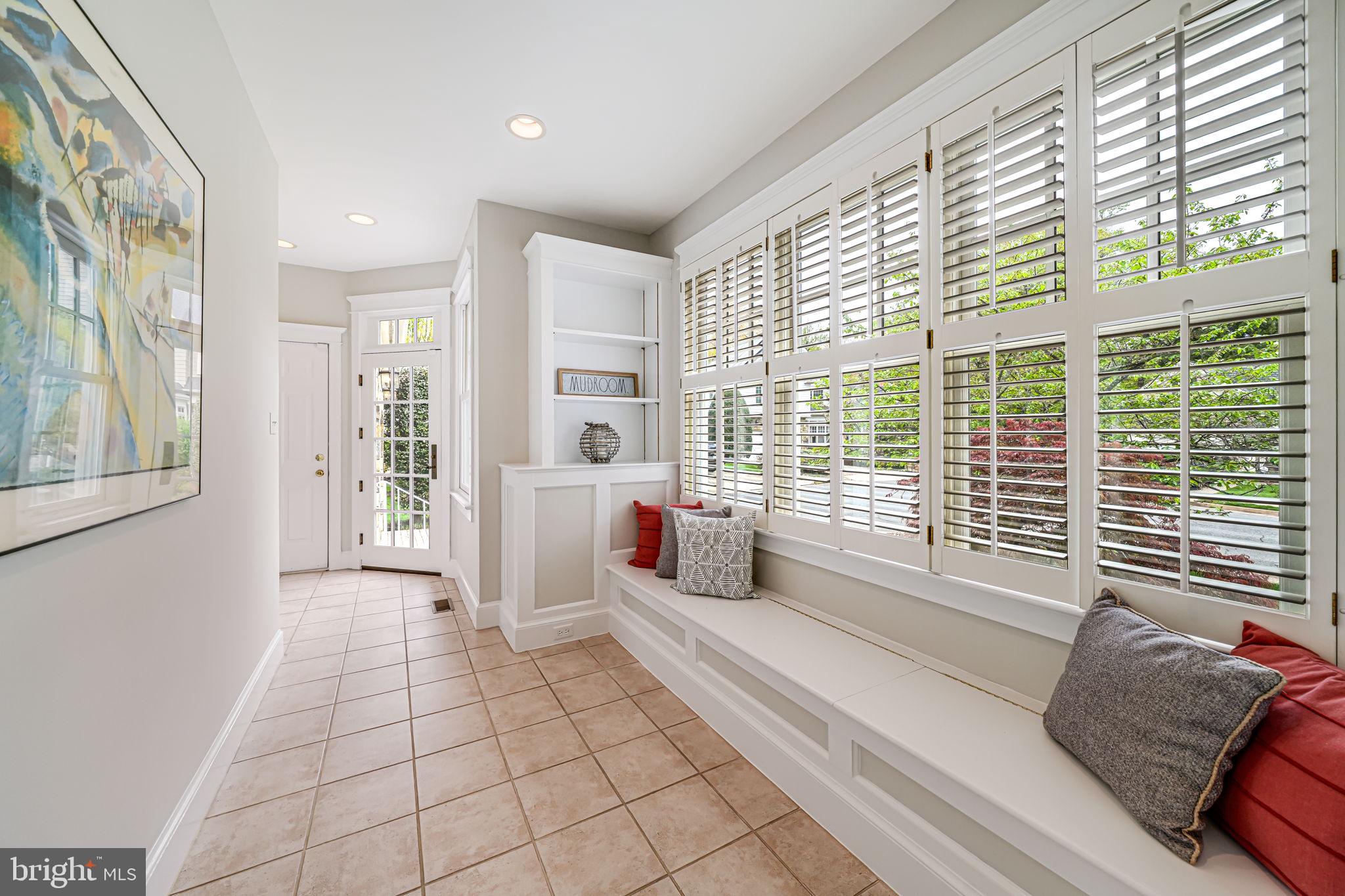 ROCK SPRING - Residential