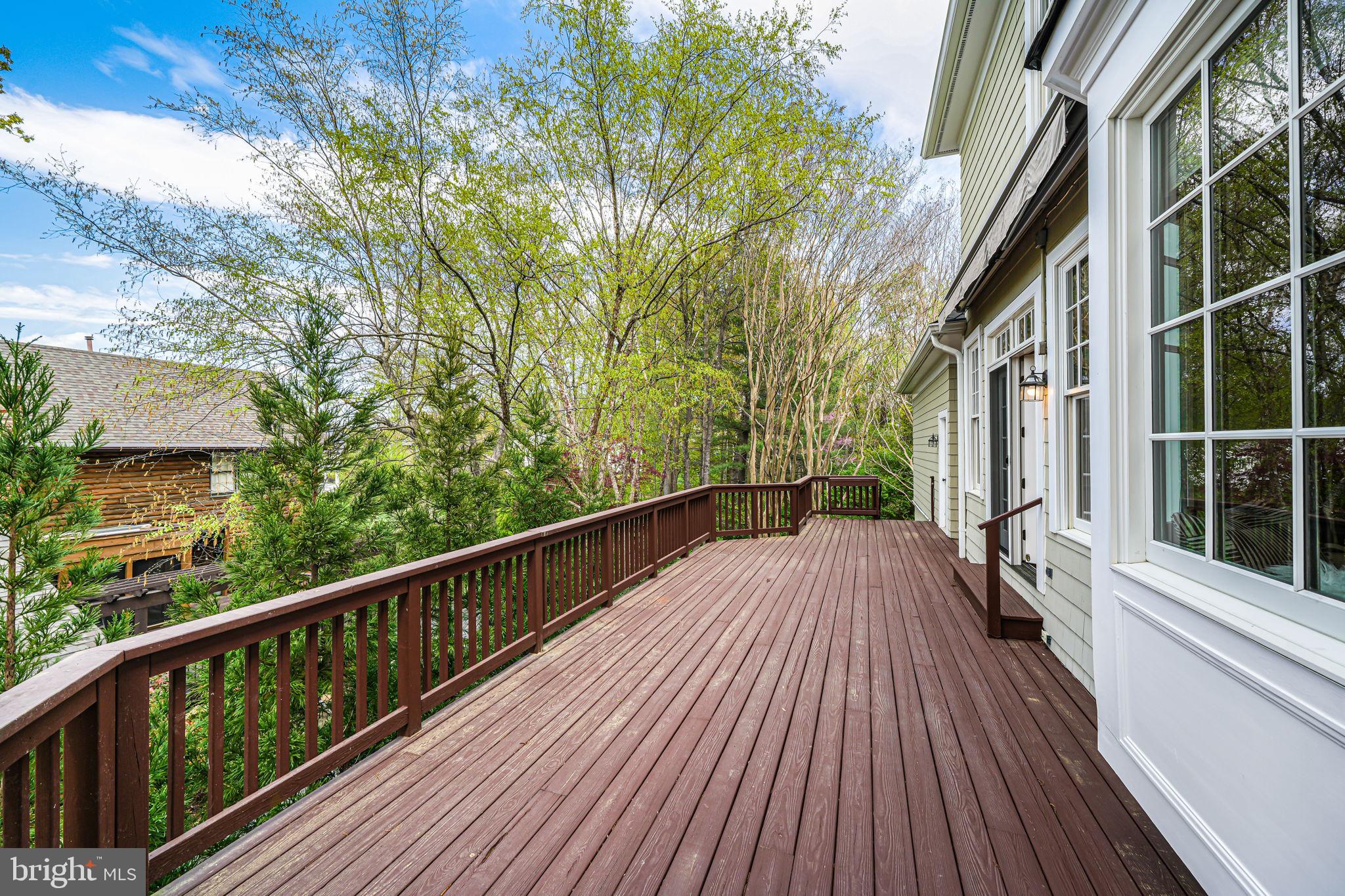 ROCK SPRING - Residential