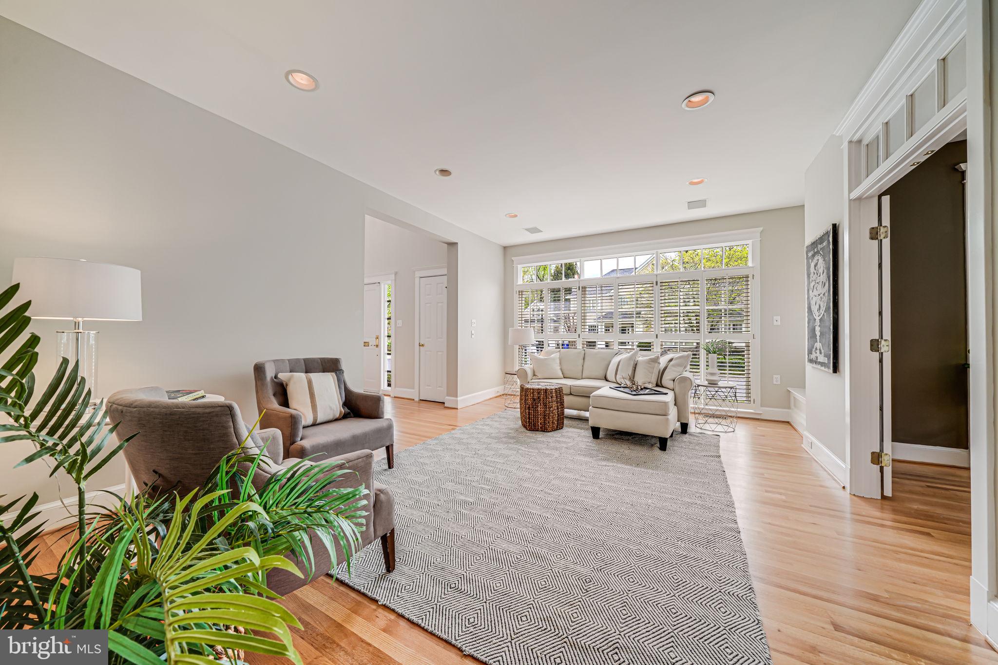 ROCK SPRING - Residential