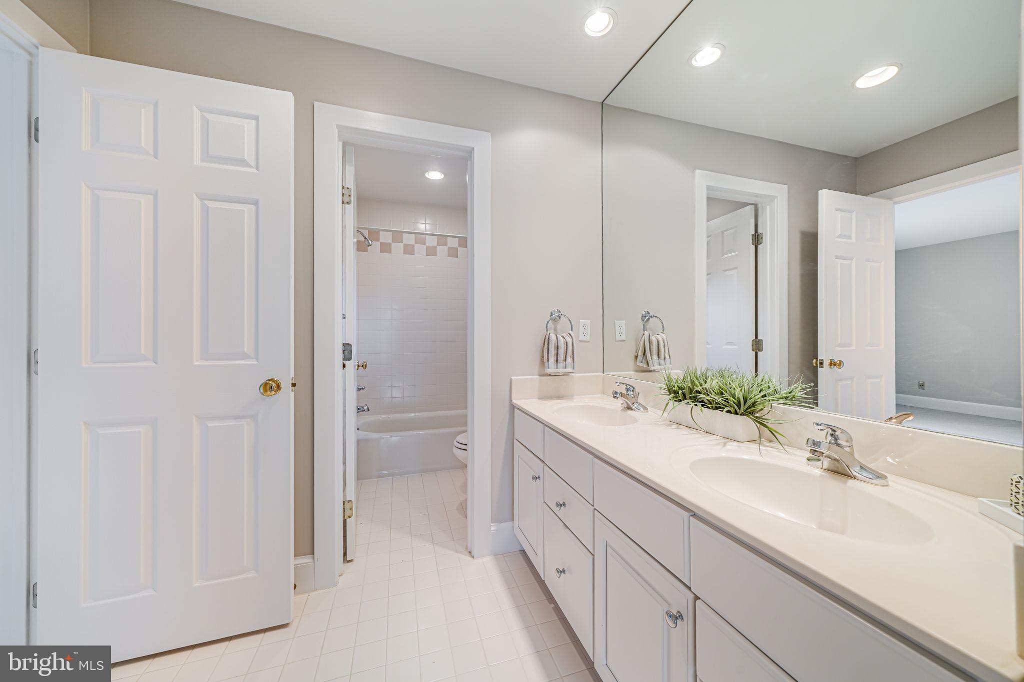 ROCK SPRING - Residential