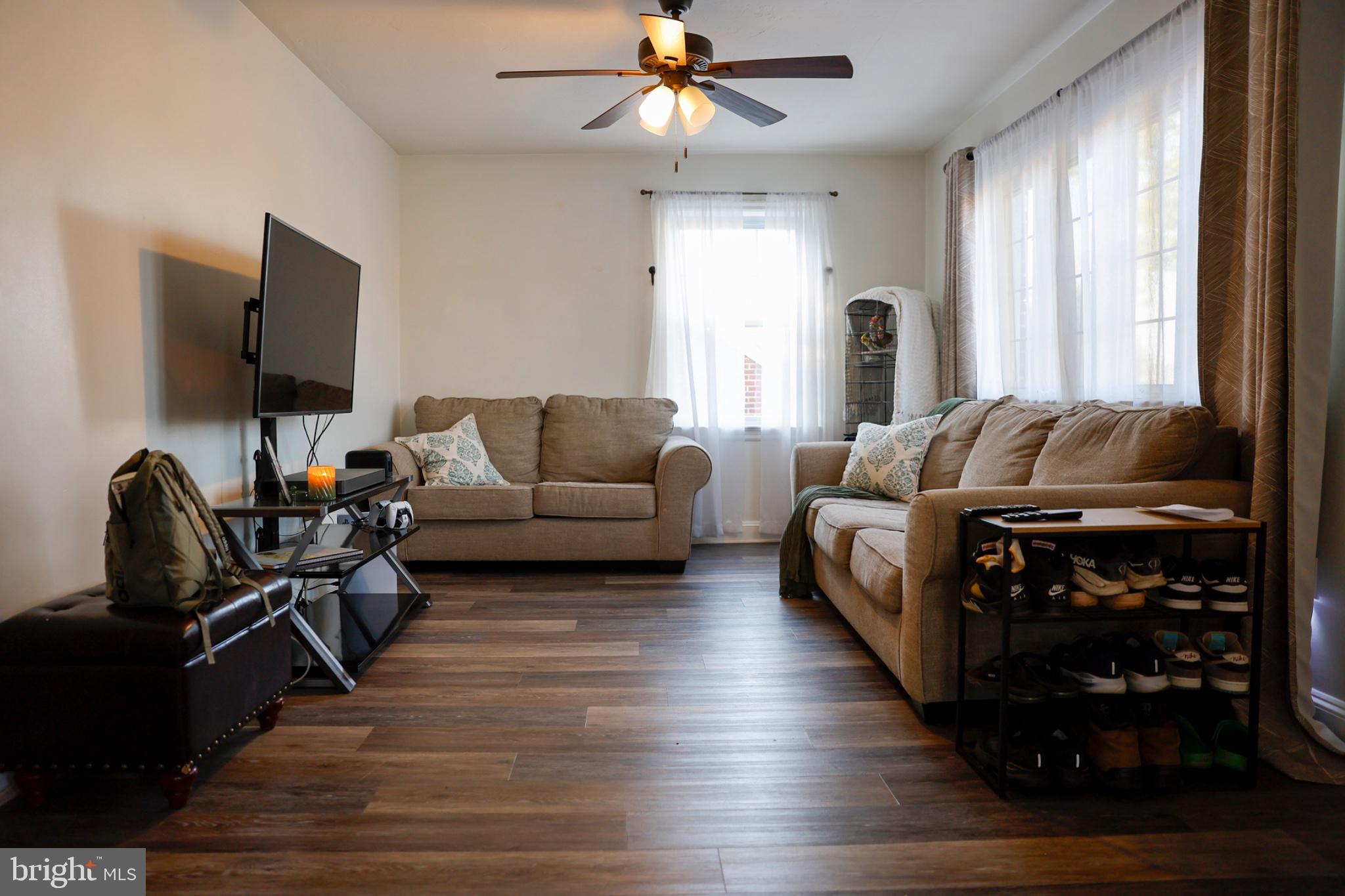 1020 N QUEEN