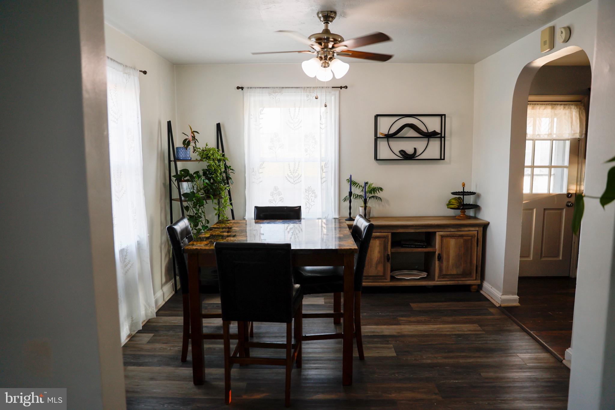 1020 N QUEEN