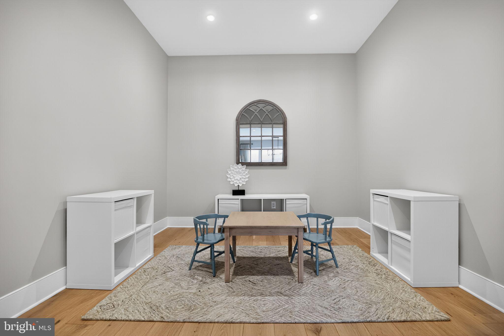 IRONSTONE AT BLUE BELL - Residential