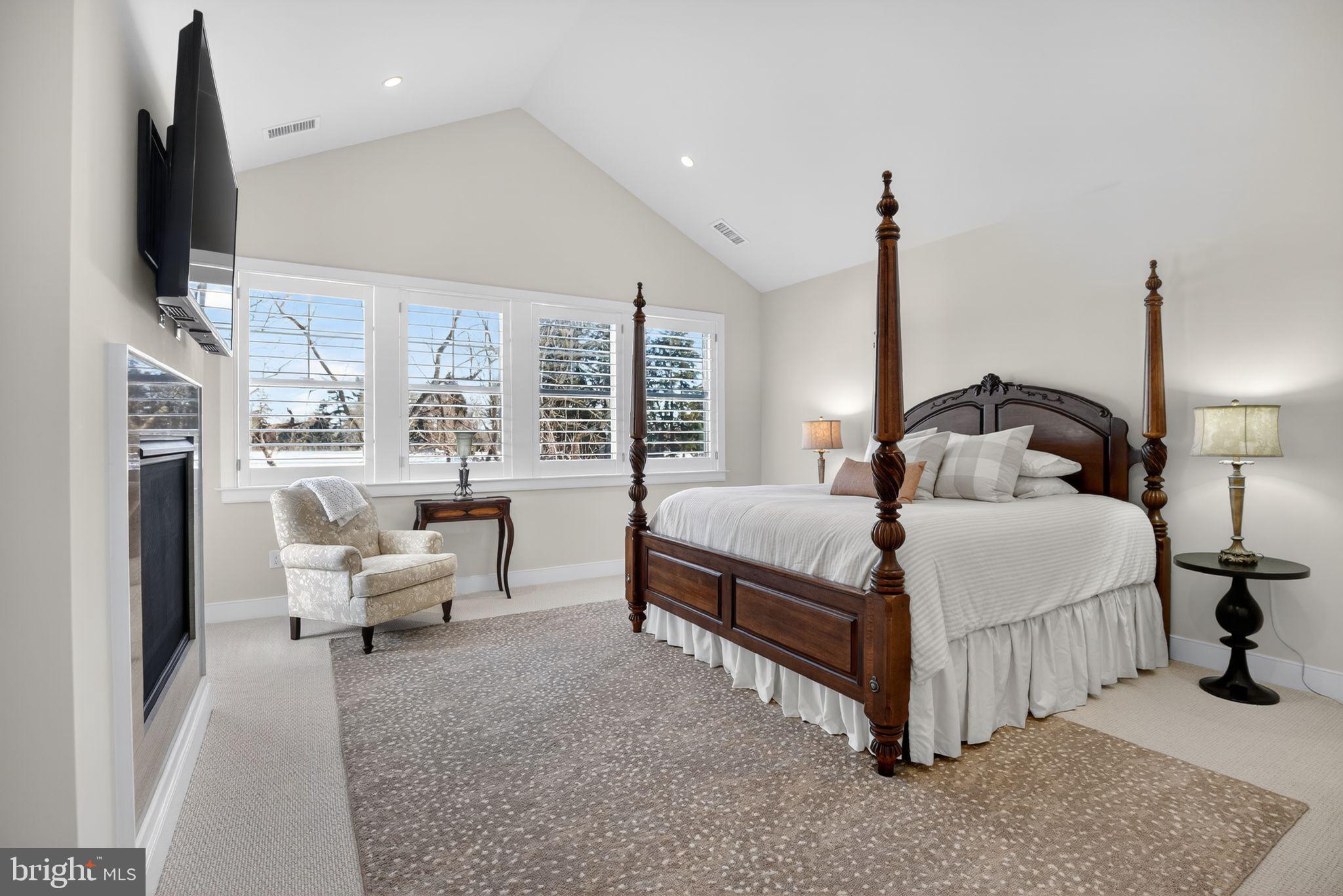 IRONSTONE AT BLUE BELL - Residential