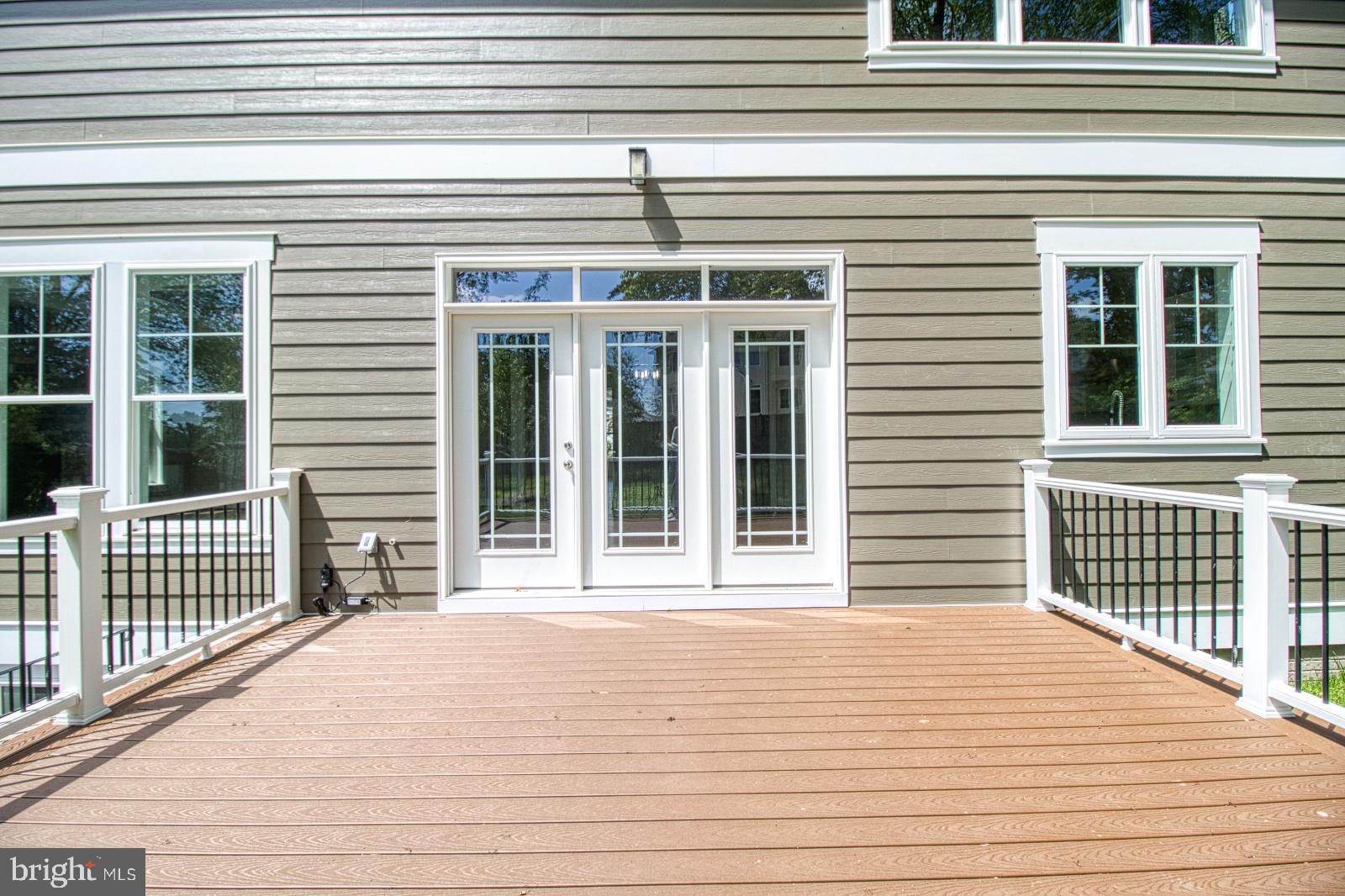 DUNN LORING WOODS - Residential