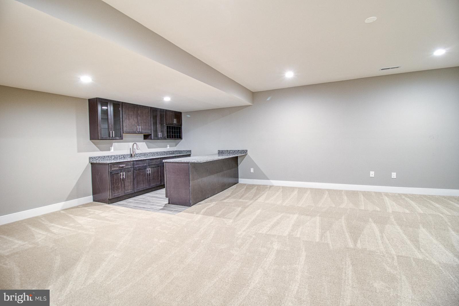 DUNN LORING WOODS - Residential