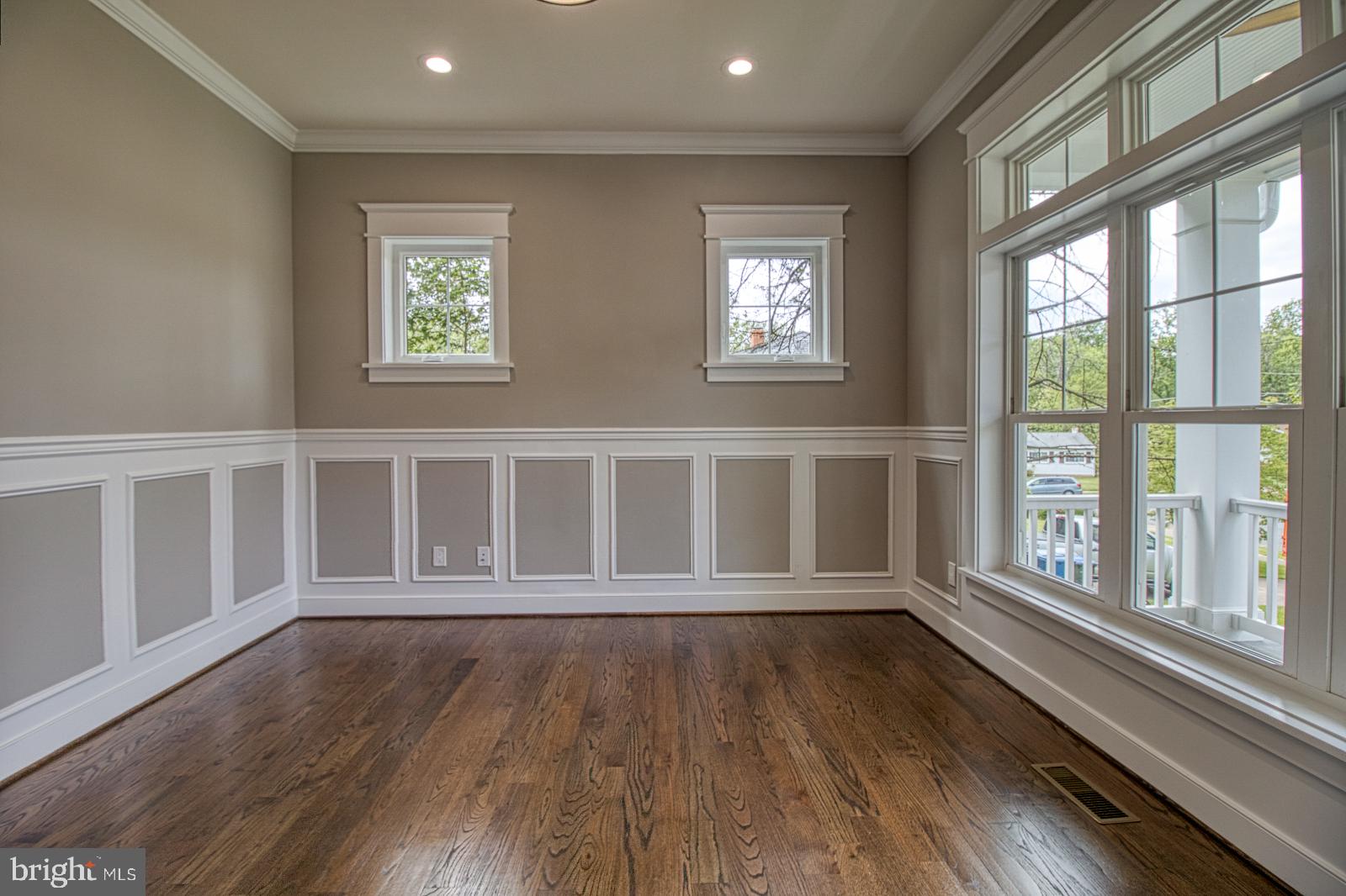 DUNN LORING WOODS - Residential