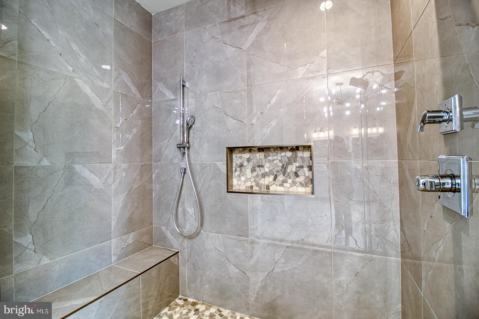 DUNN LORING WOODS - Residential