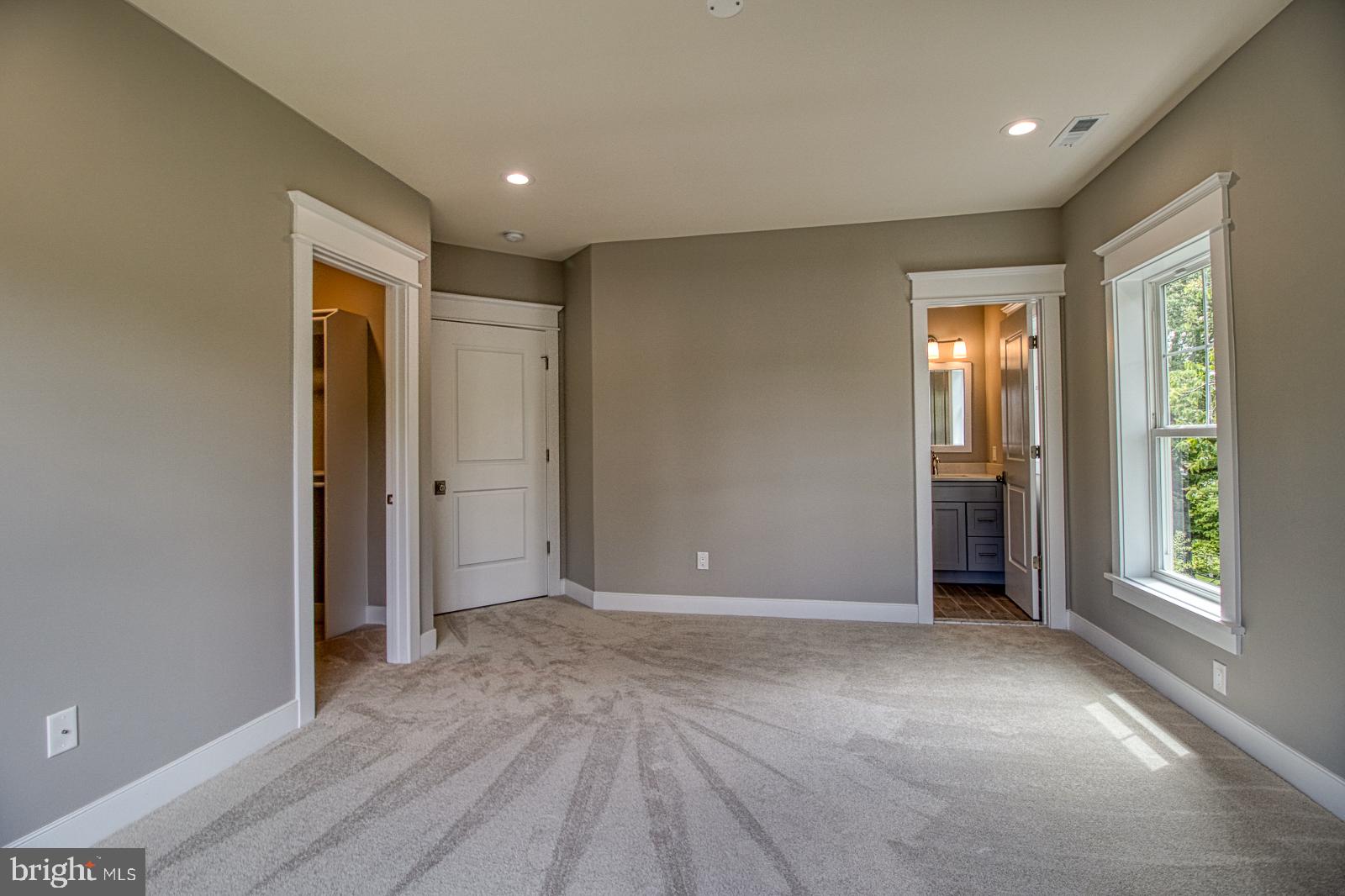 DUNN LORING WOODS - Residential