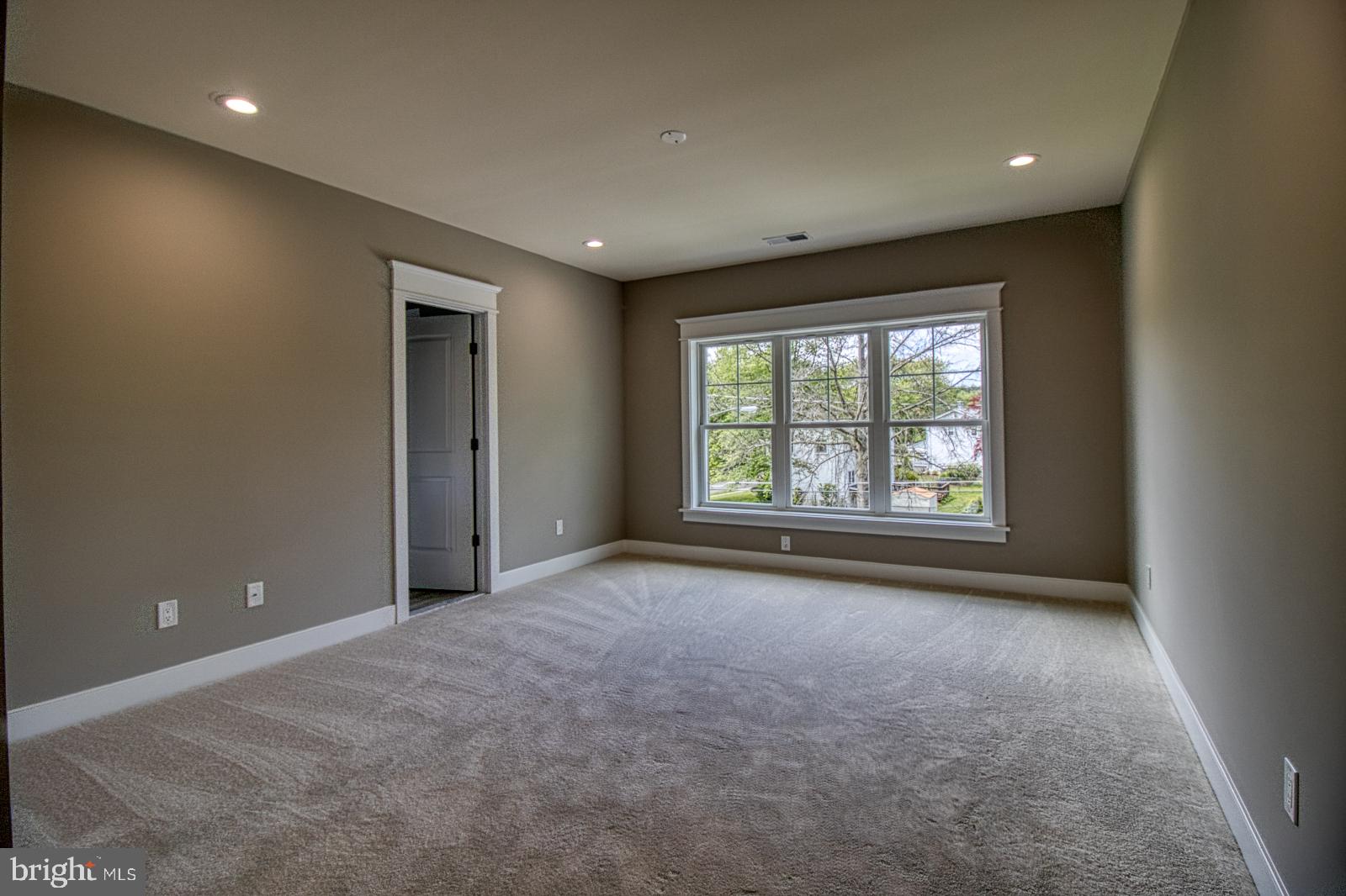 DUNN LORING WOODS - Residential