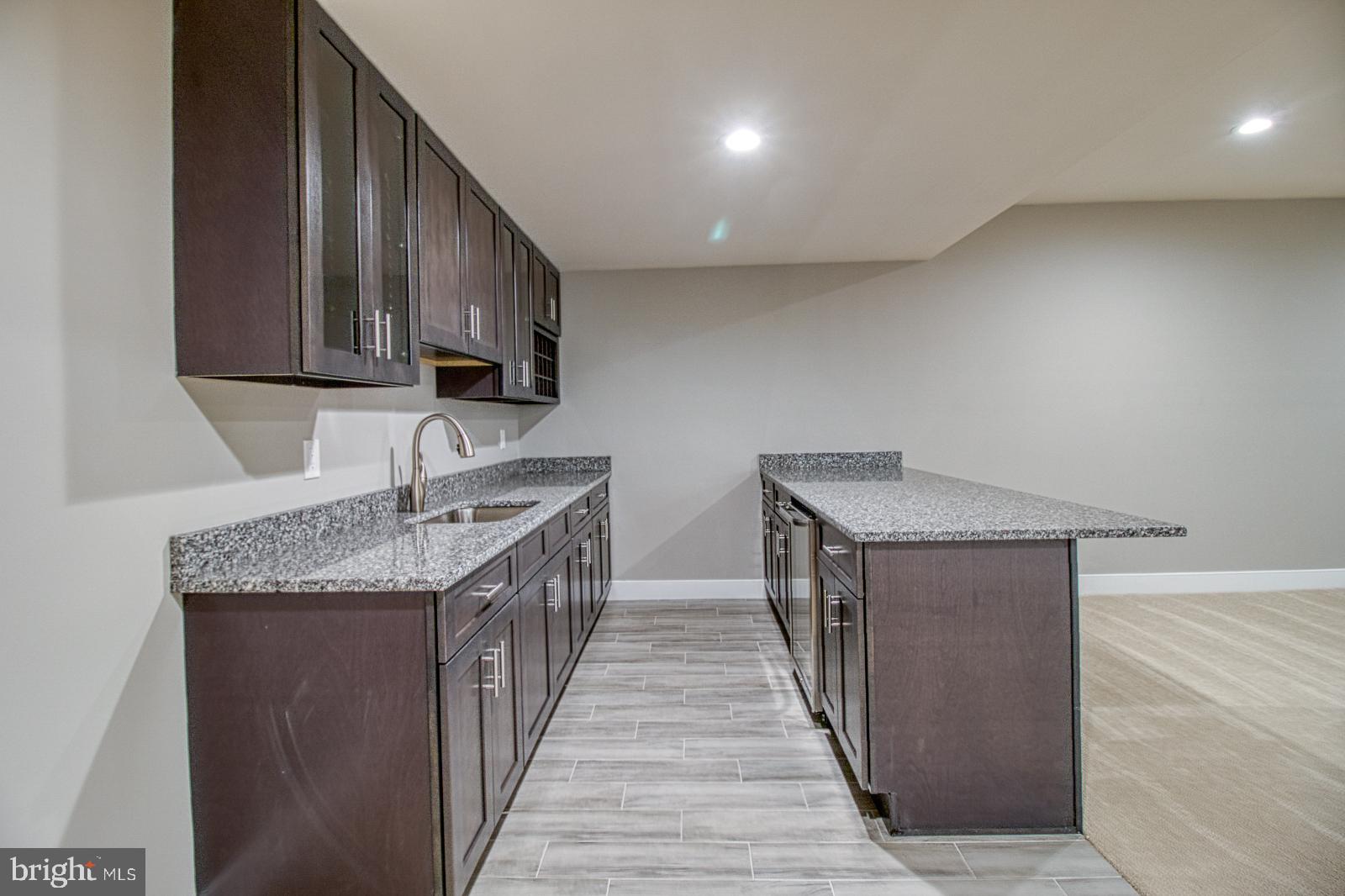 DUNN LORING WOODS - Residential