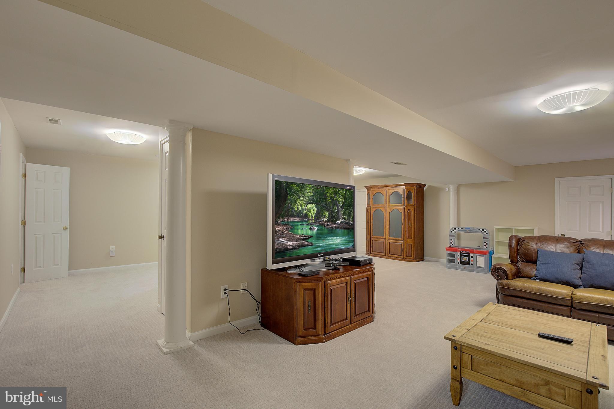 COTTAGE FARM ESTATES - Residential