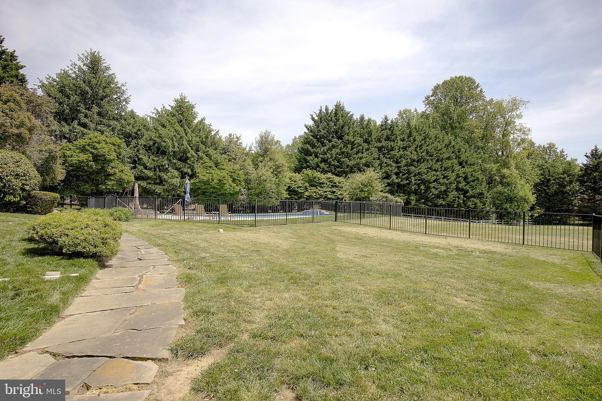 COTTAGE FARM ESTATES - Residential