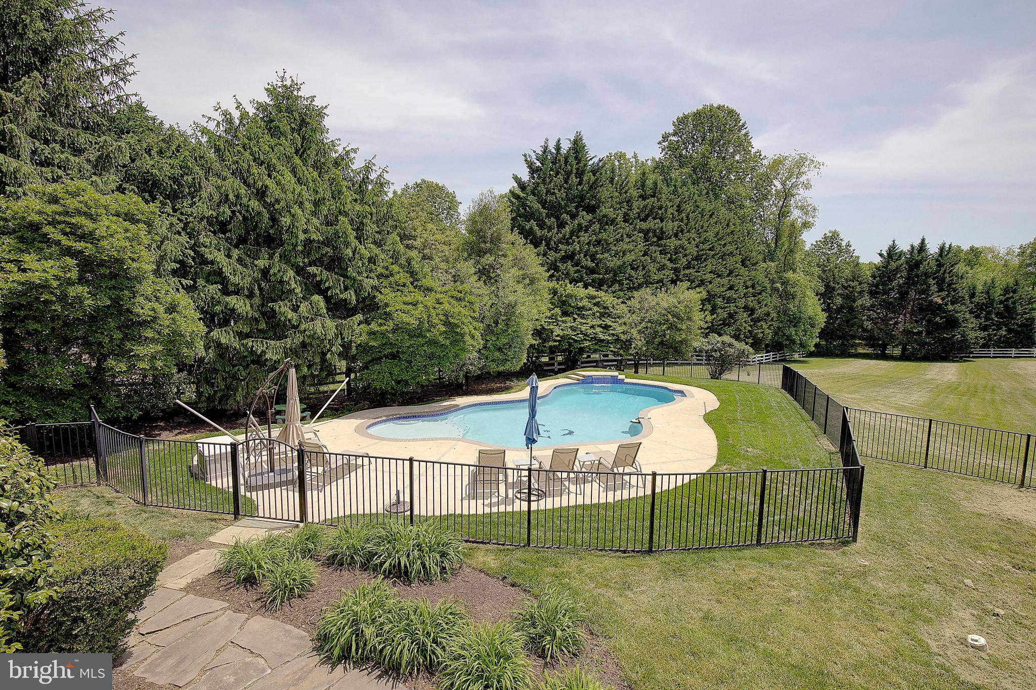 COTTAGE FARM ESTATES - Residential