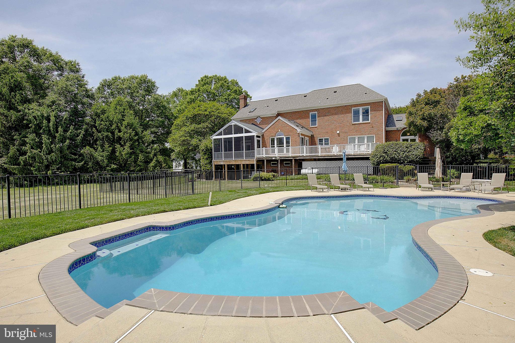 COTTAGE FARM ESTATES - Residential