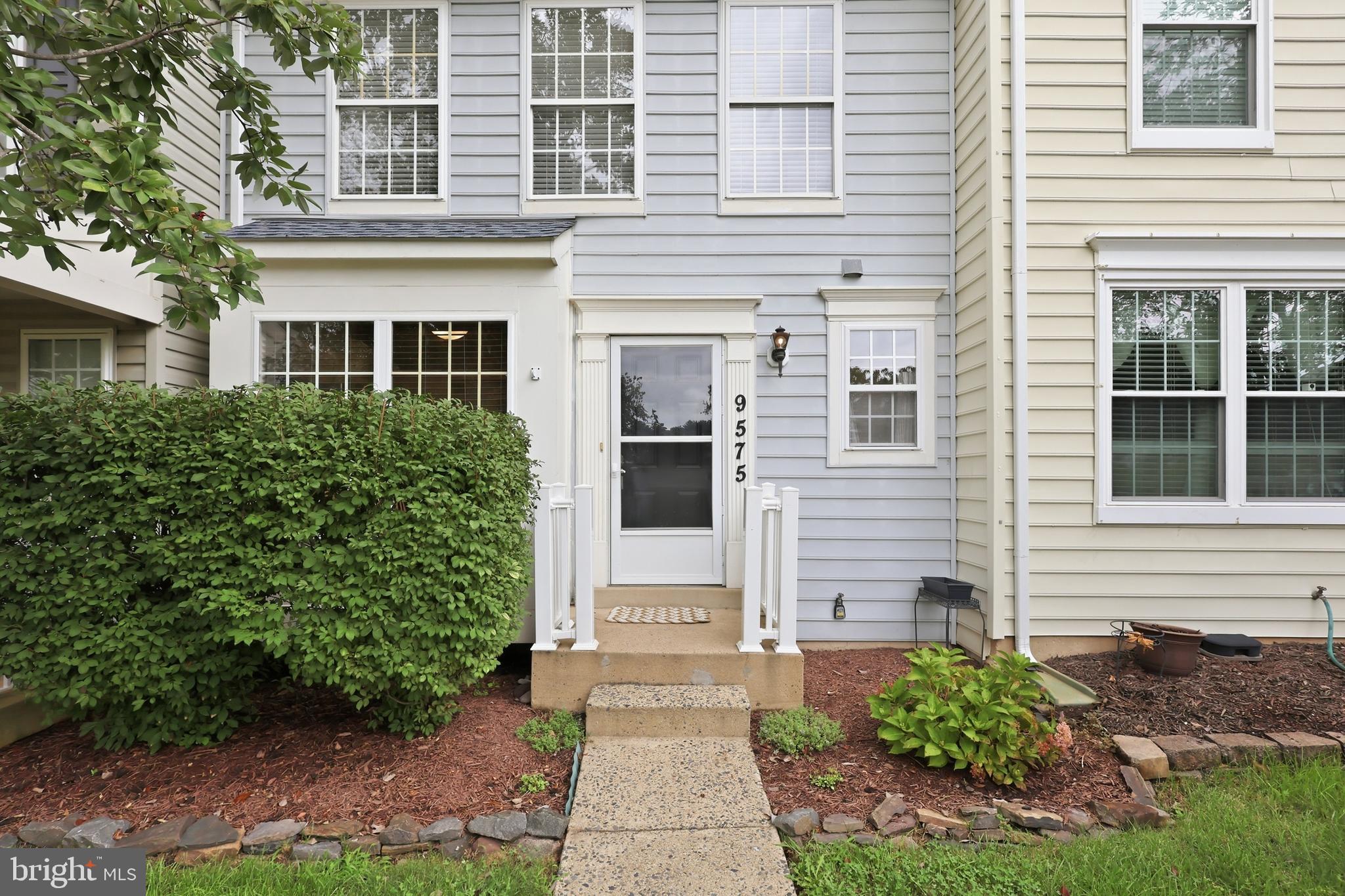 9575 SCALES PLACE