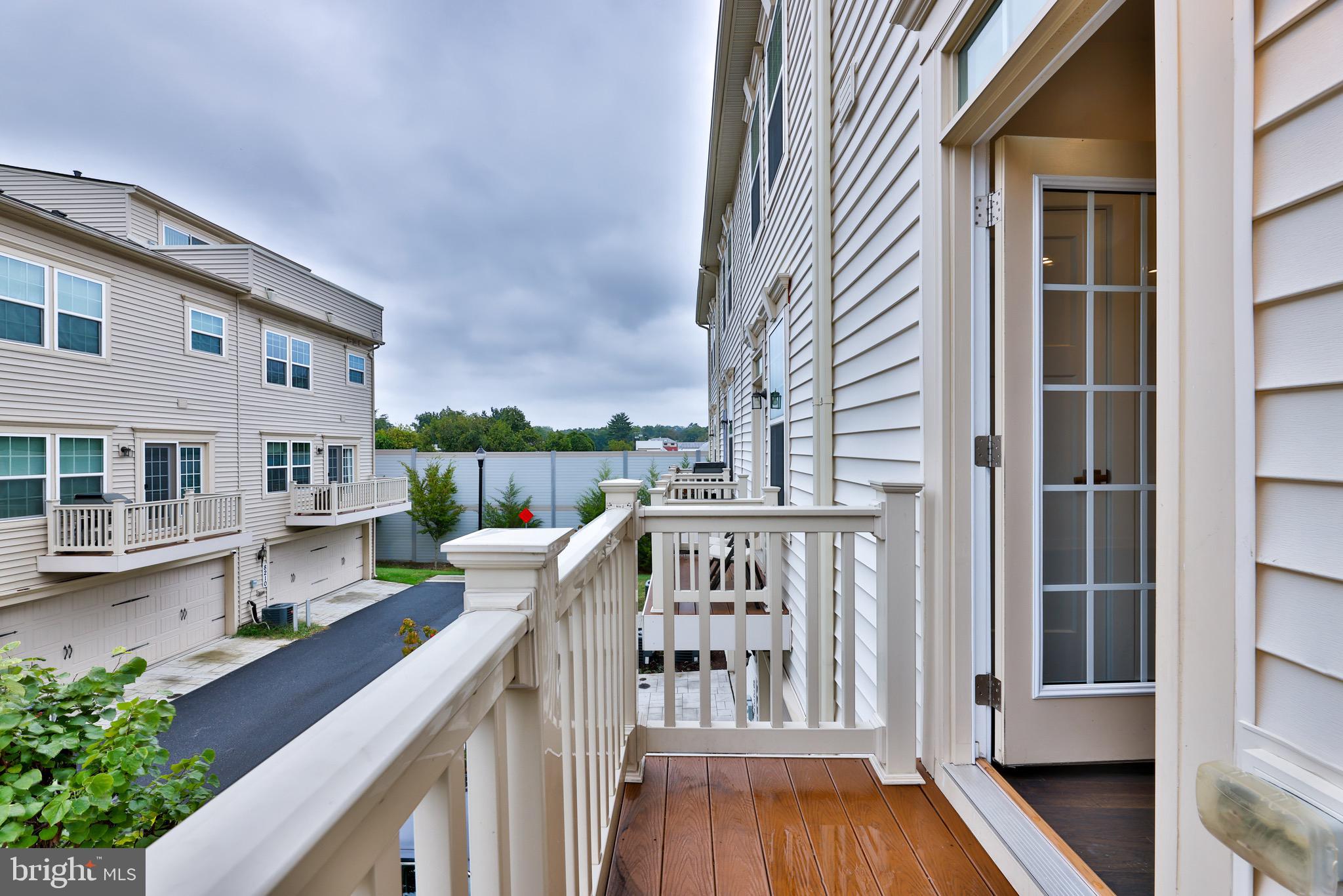 GREENBELT STATION - Residential