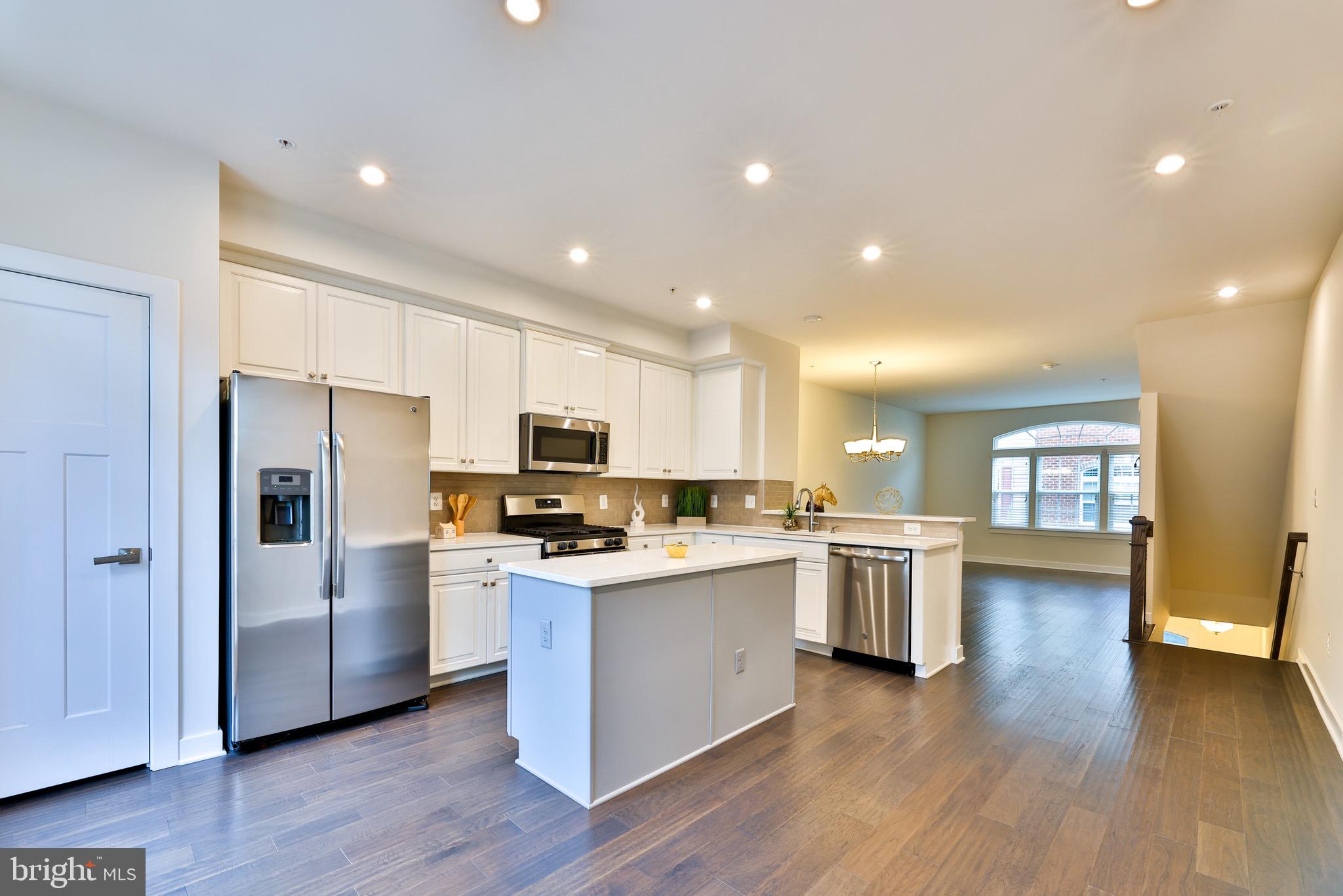 GREENBELT STATION - Residential