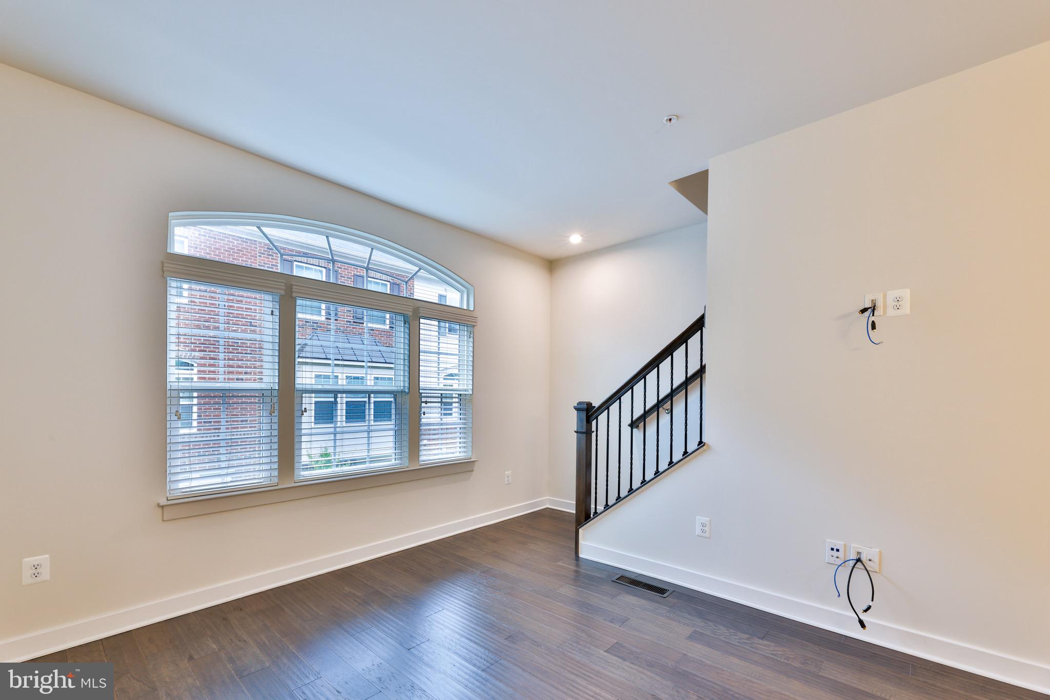 GREENBELT STATION - Residential