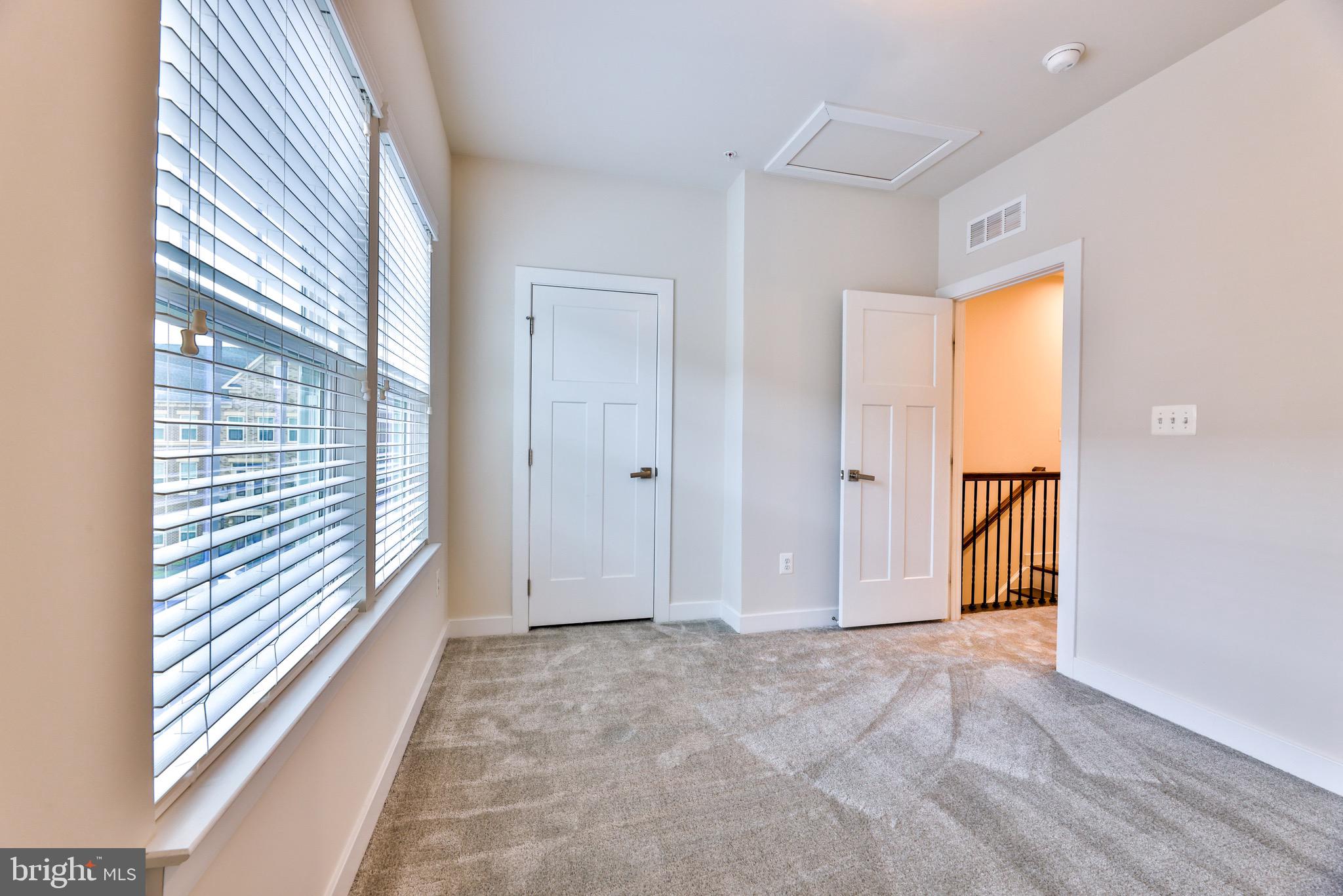 GREENBELT STATION - Residential