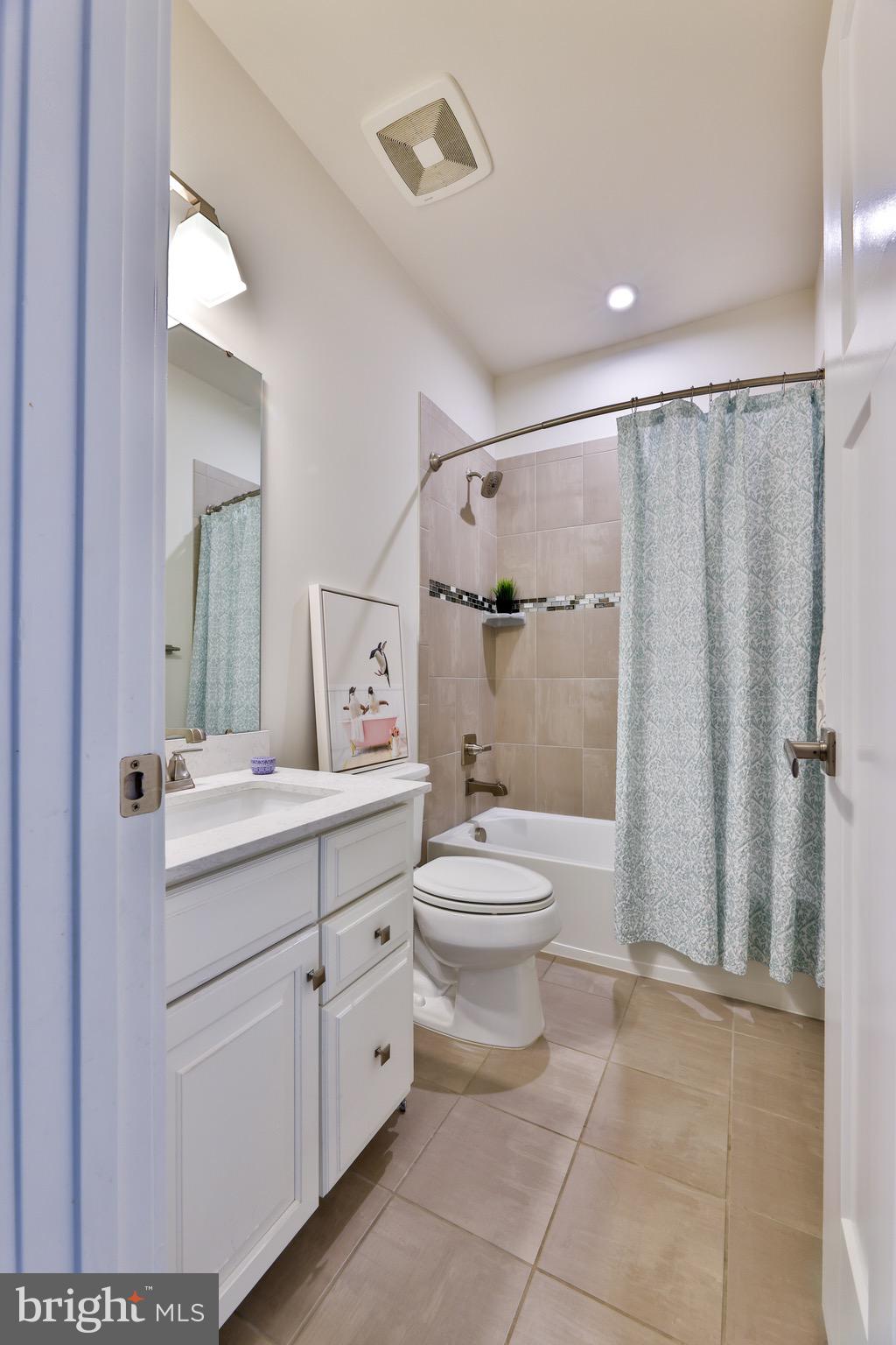 GREENBELT STATION - Residential