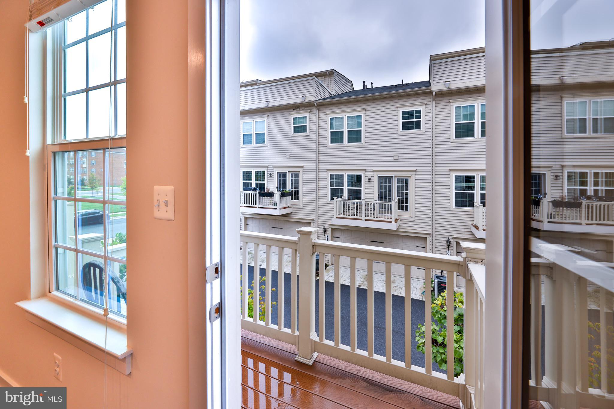 GREENBELT STATION - Residential