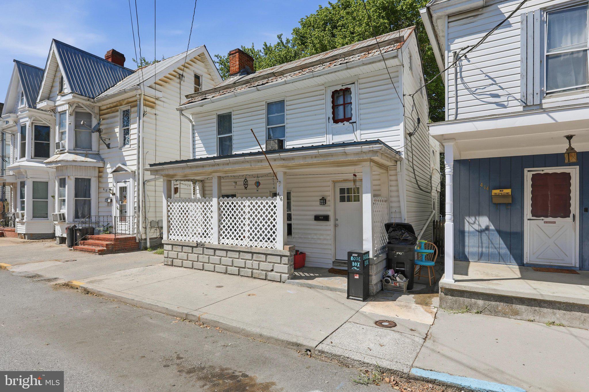 416 W JOHN STREET