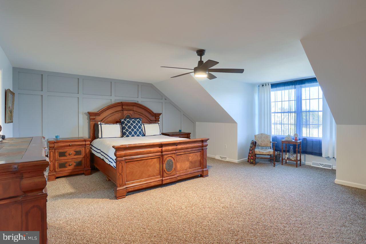 OLDE FIELD - Residential