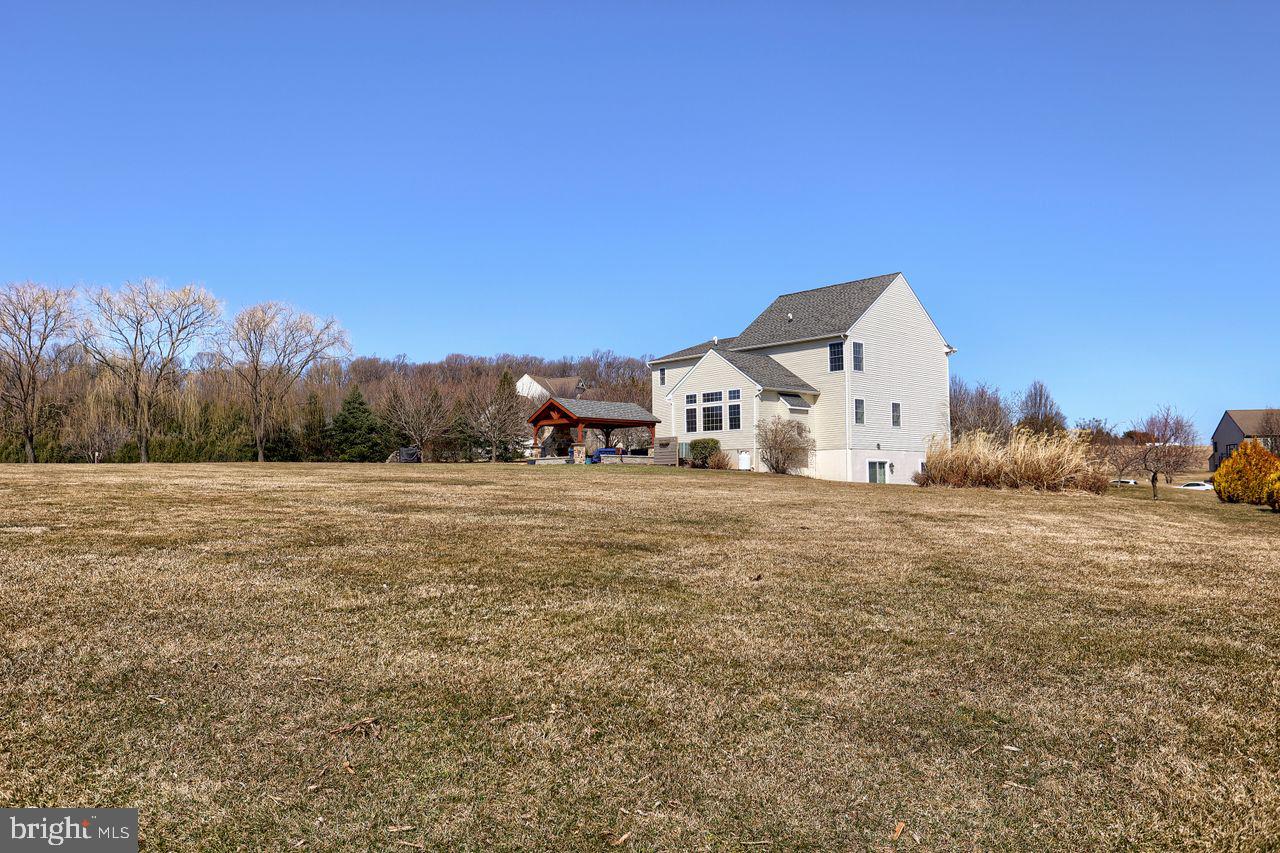 OLDE FIELD - Residential