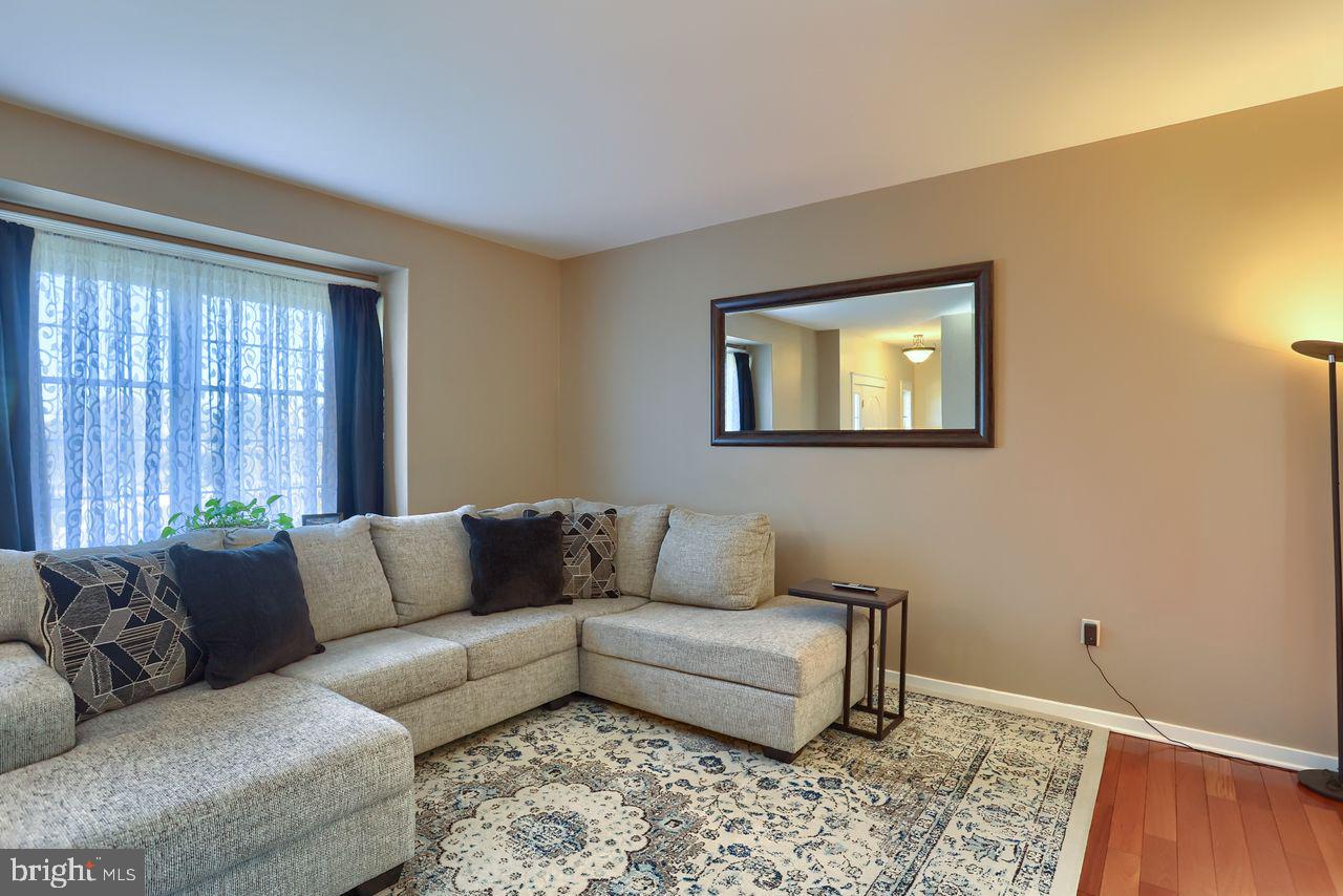 OLDE FIELD - Residential