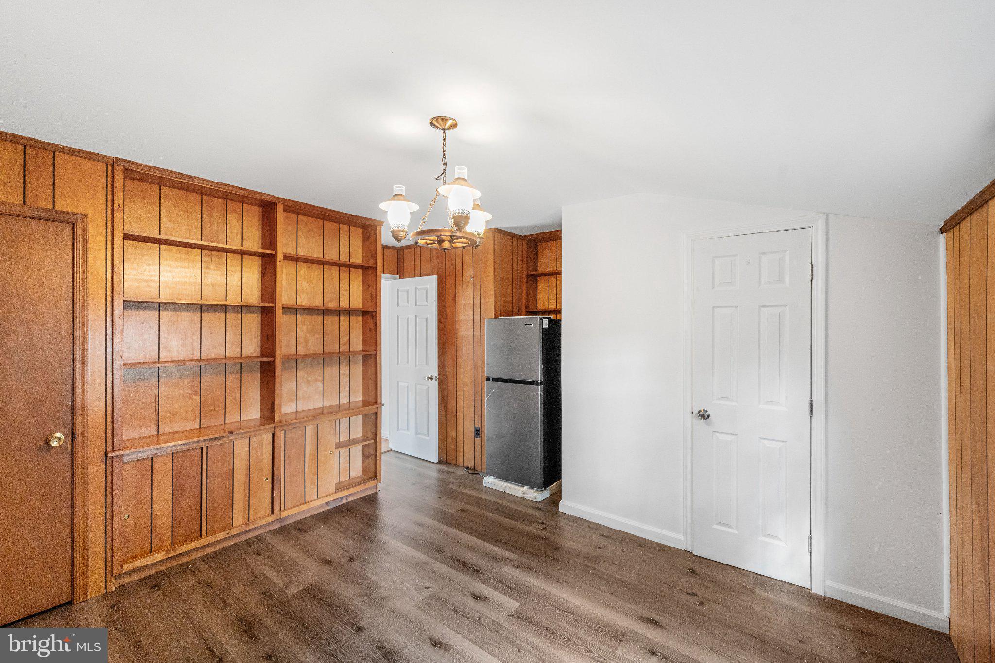 MONTICELLO WOODS - Residential