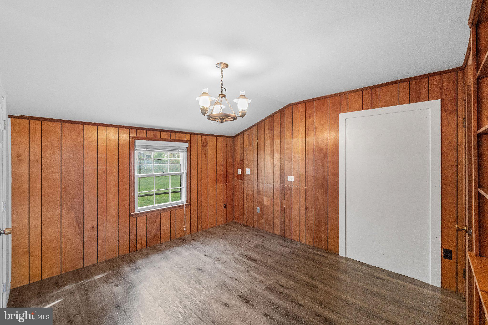 MONTICELLO WOODS - Residential