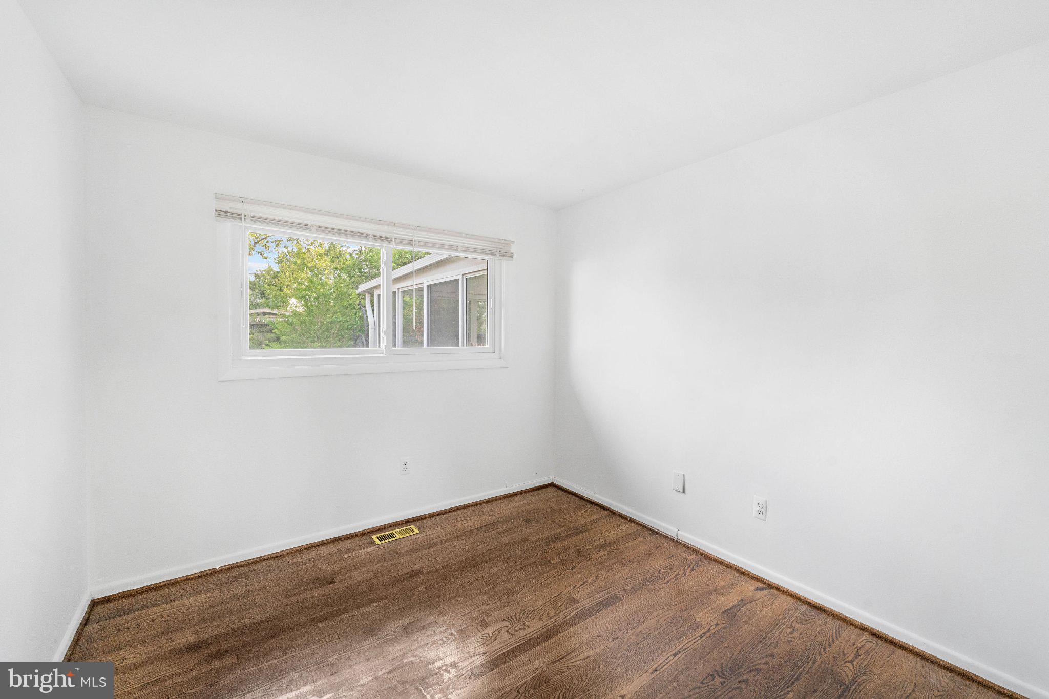 MONTICELLO WOODS - Residential