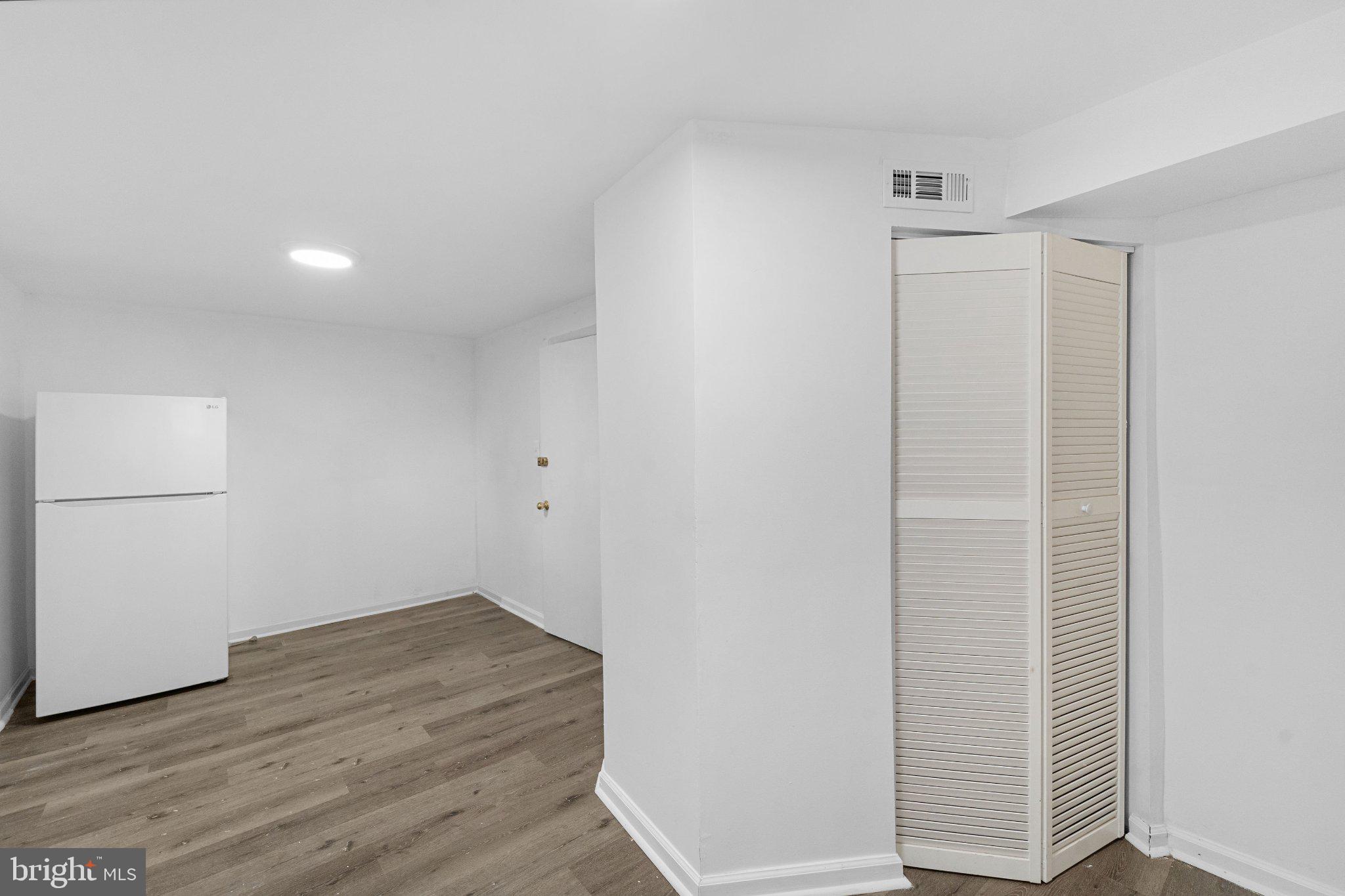 MONTICELLO WOODS - Residential