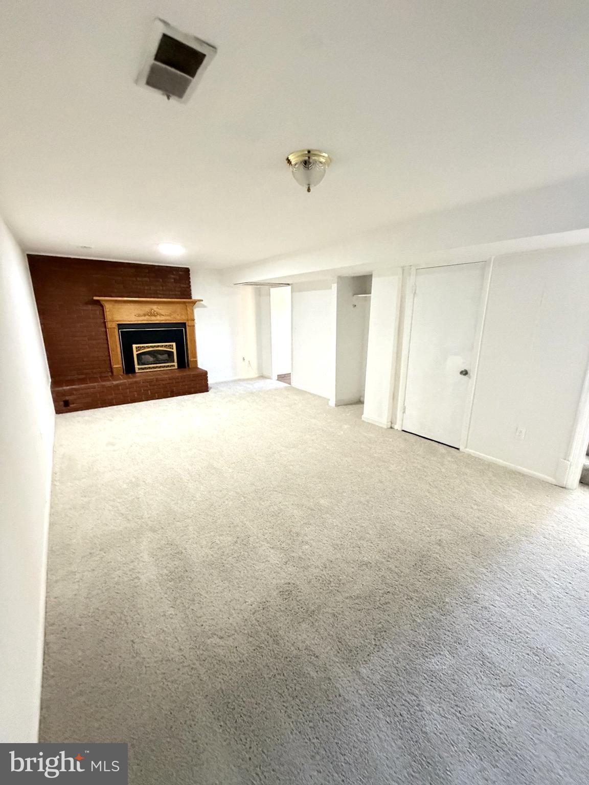 MONTICELLO WOODS - Residential