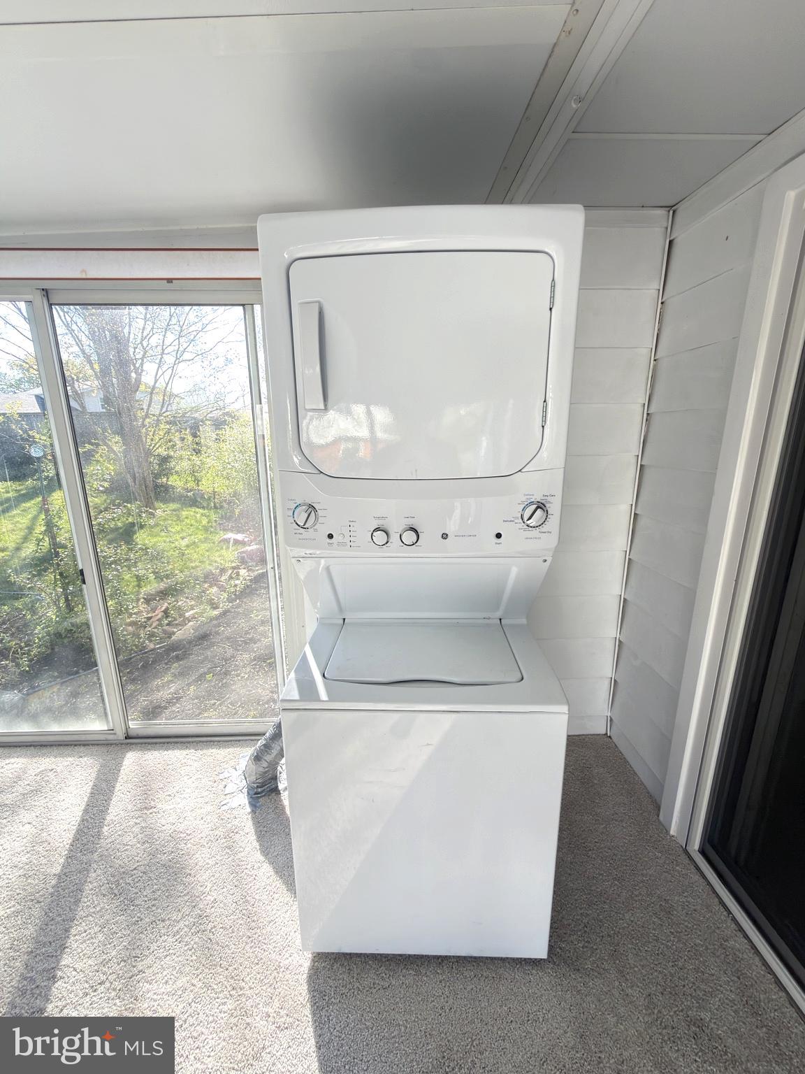 MONTICELLO WOODS - Residential