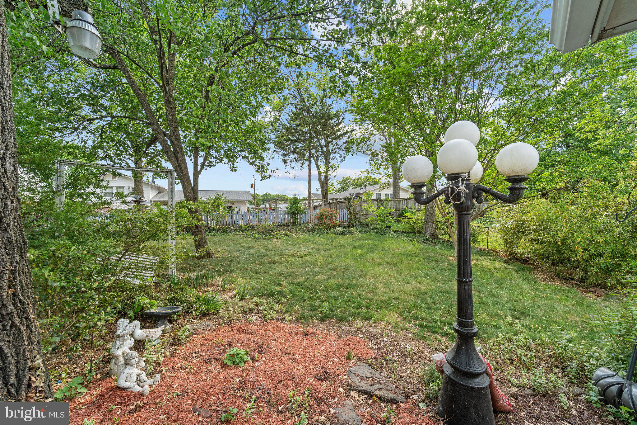 MONTICELLO WOODS - Residential