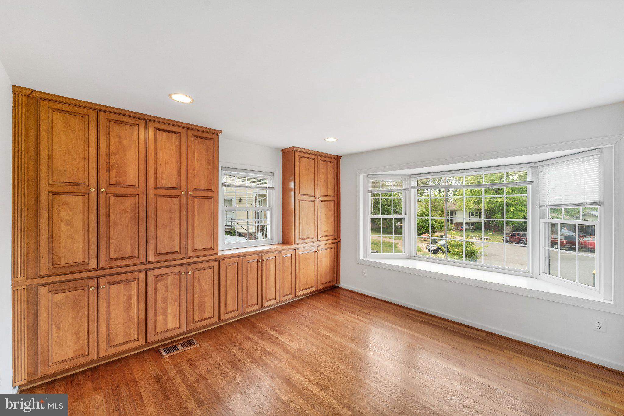 MONTICELLO WOODS - Residential