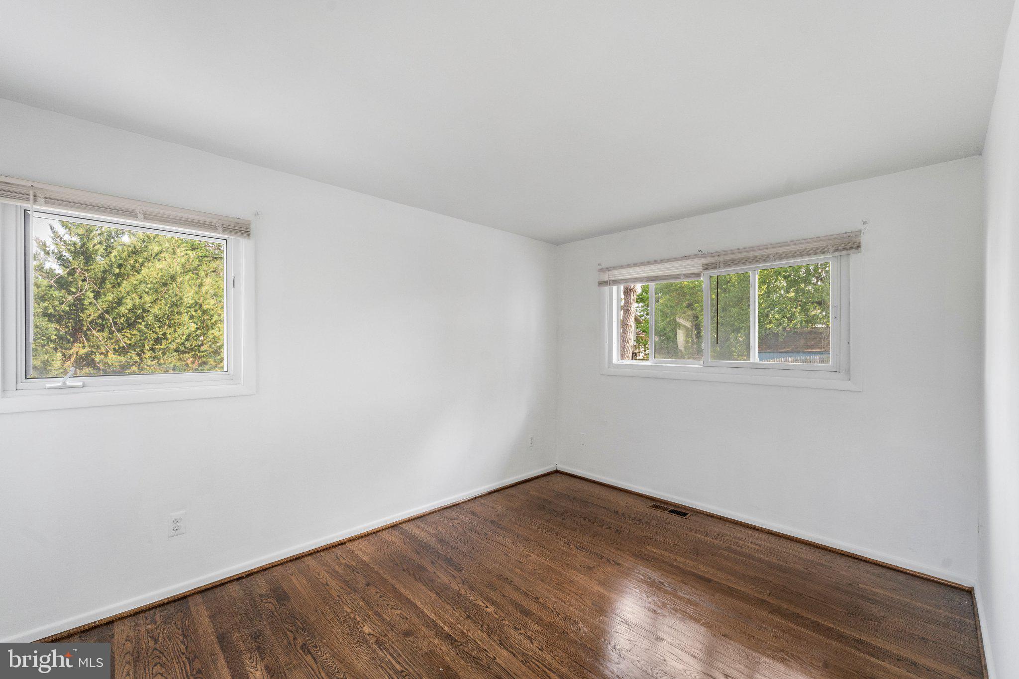 MONTICELLO WOODS - Residential