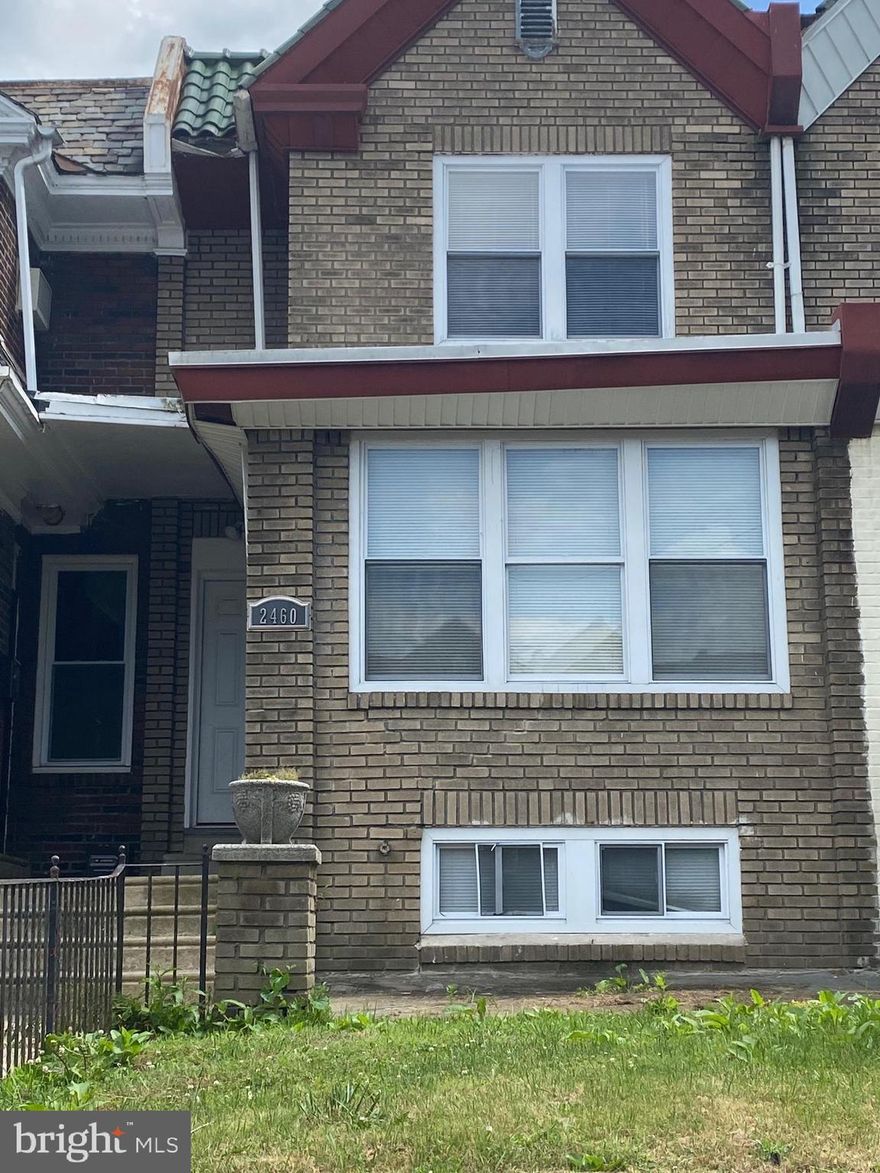 Check out this beautiful and spacious 2 bedroom 1 bathroom apartment located in Mount Airy. Near the Greenleaf @ Cheltenham shopping center. Easy access to RT 309, PA Turnpike via 309 and public transportation. Make this your new home. Schedule your showing today!!!