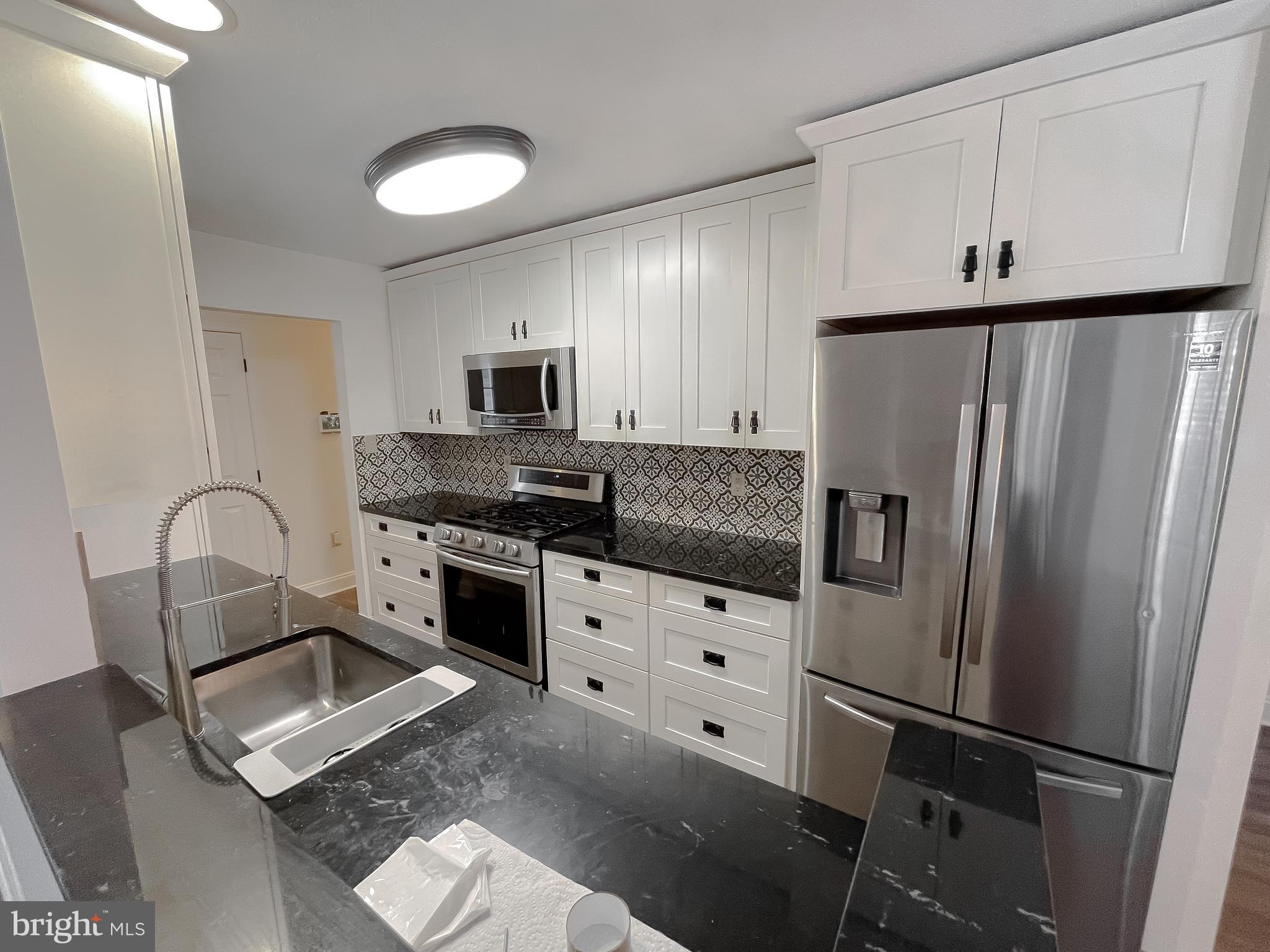 HICKORY HILLS NORTH - Residential