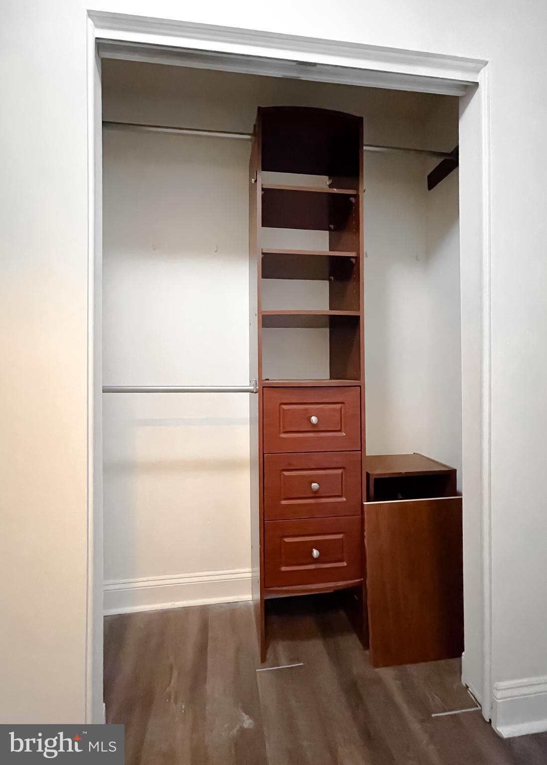 HICKORY HILLS NORTH - Residential