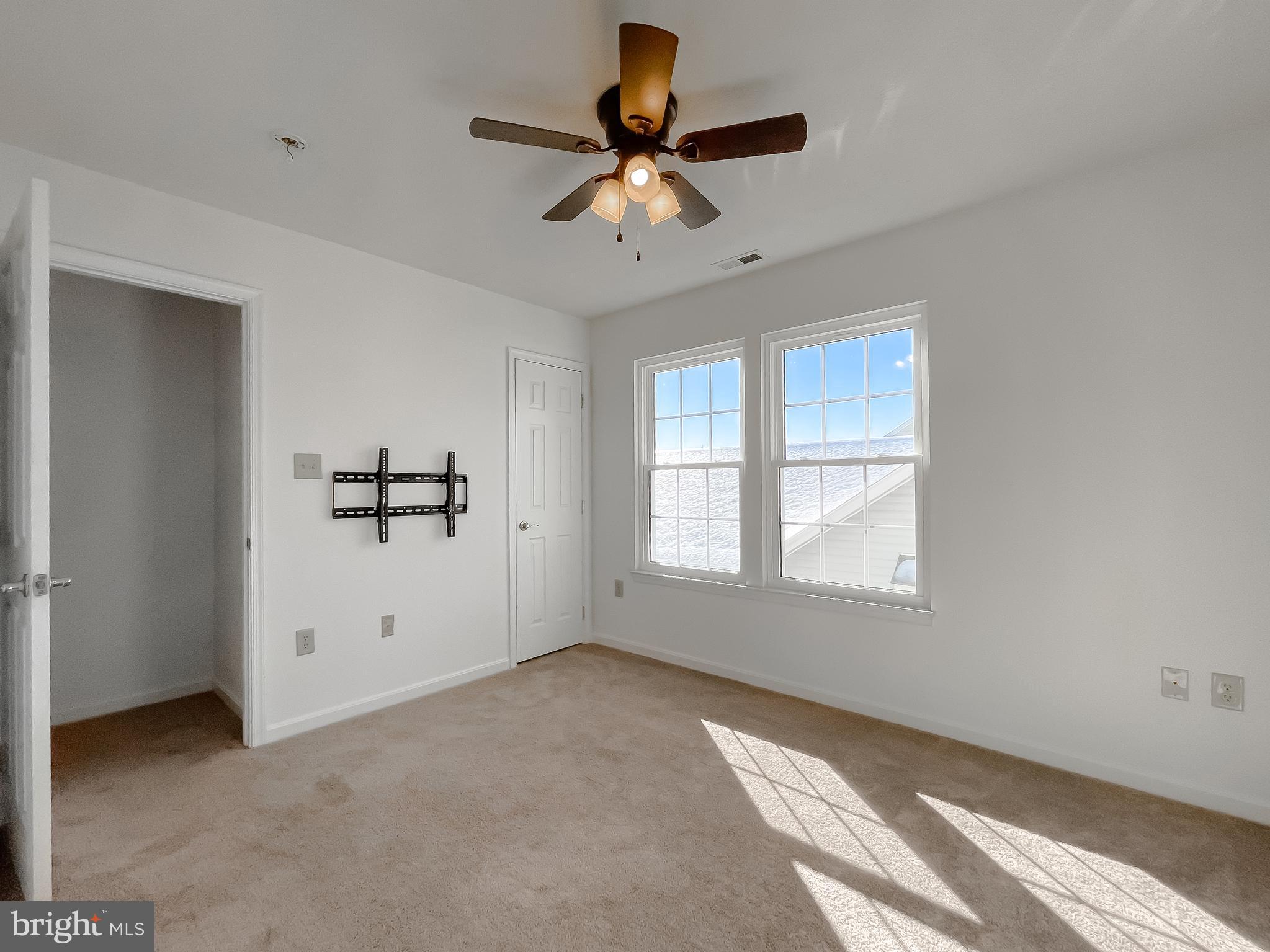 HICKORY HILLS NORTH - Residential