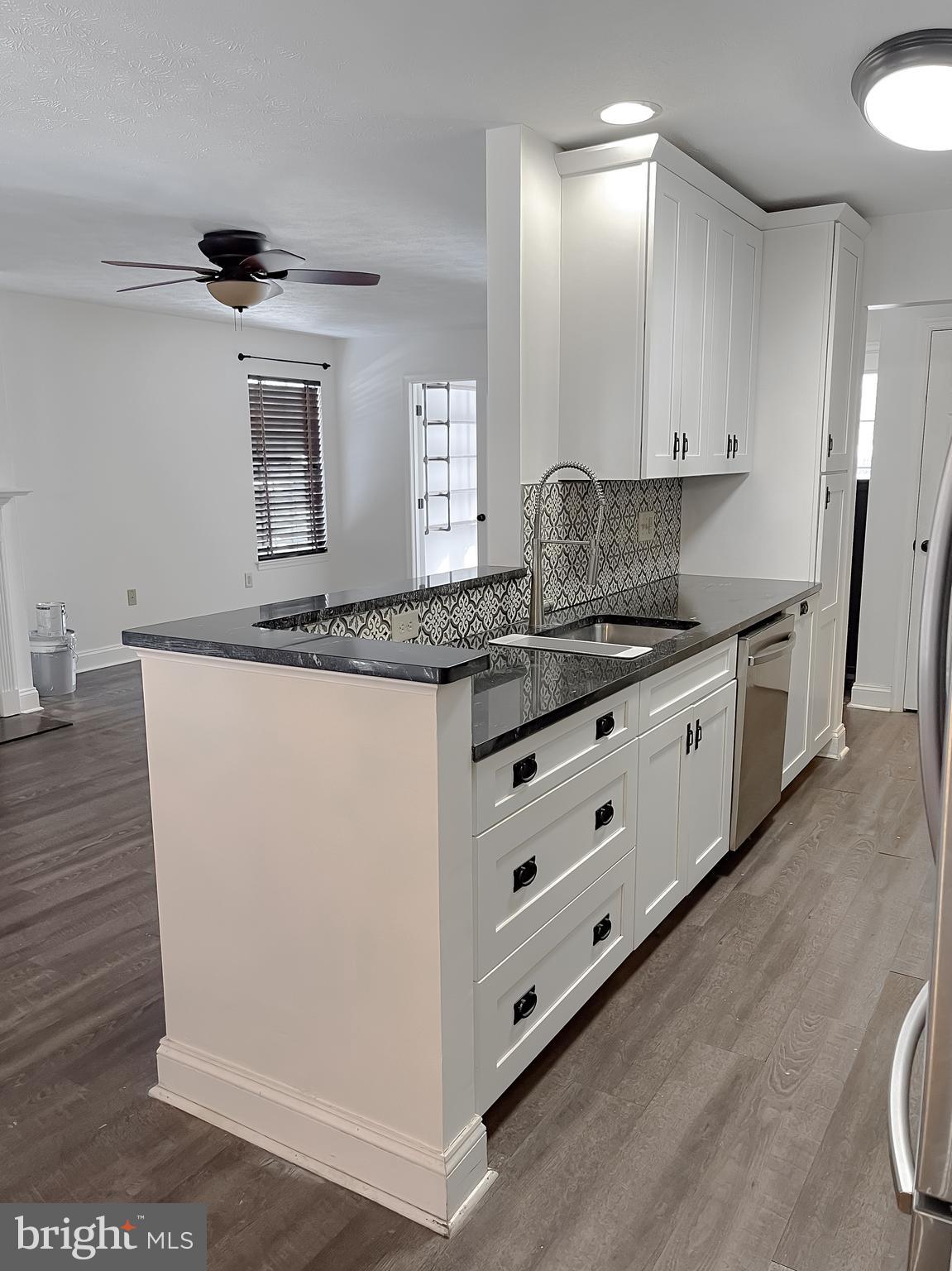 HICKORY HILLS NORTH - Residential