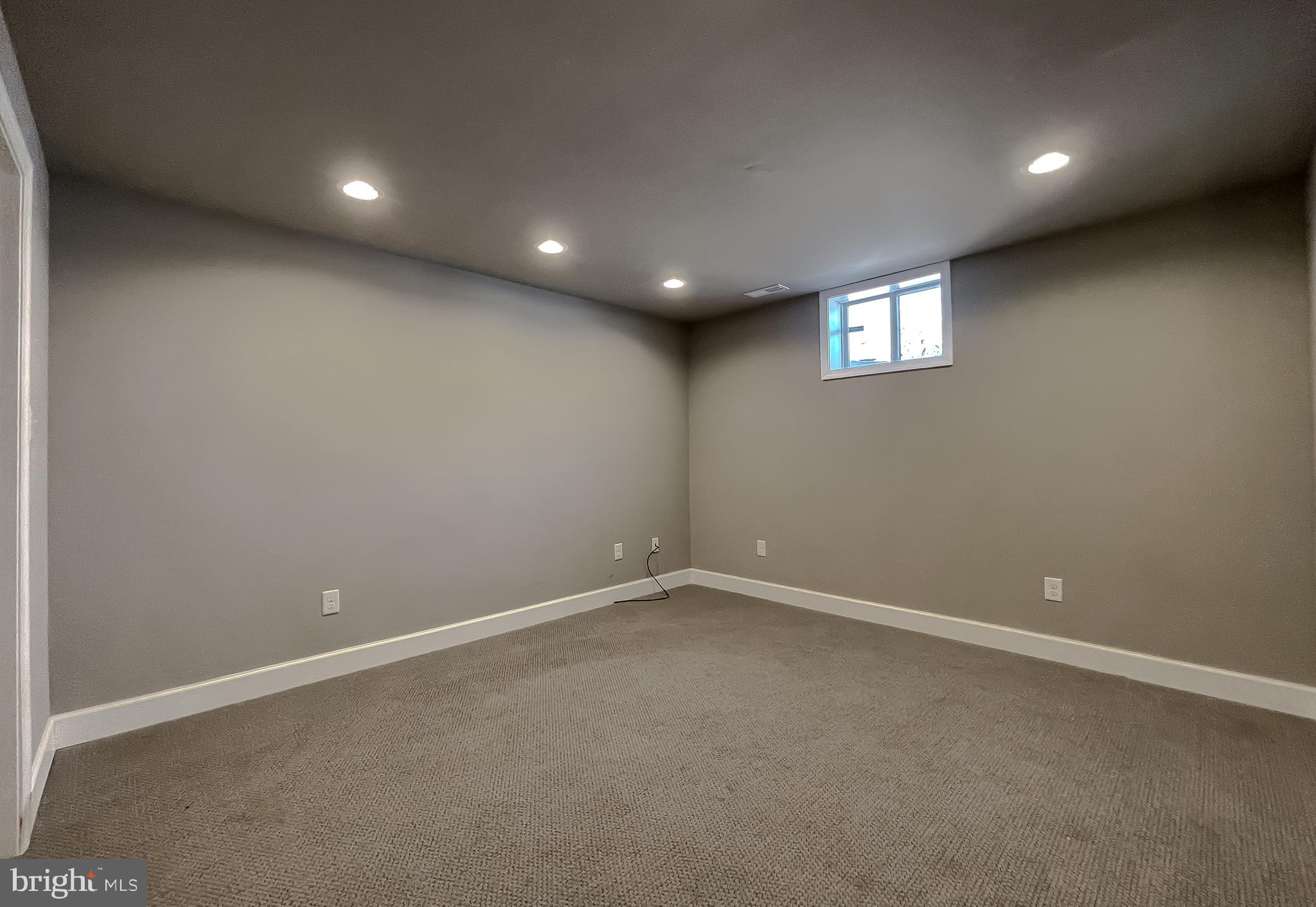 HICKORY HILLS NORTH - Residential