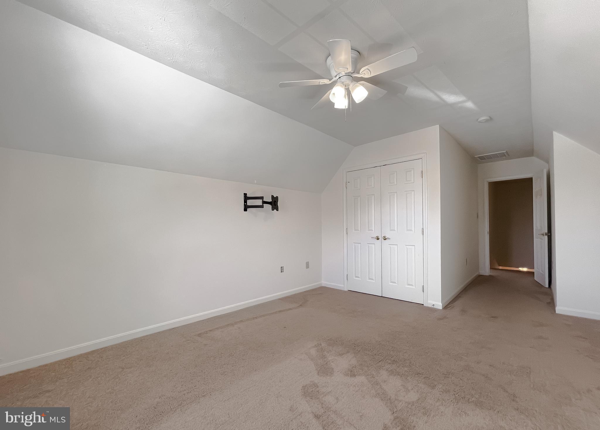 HICKORY HILLS NORTH - Residential