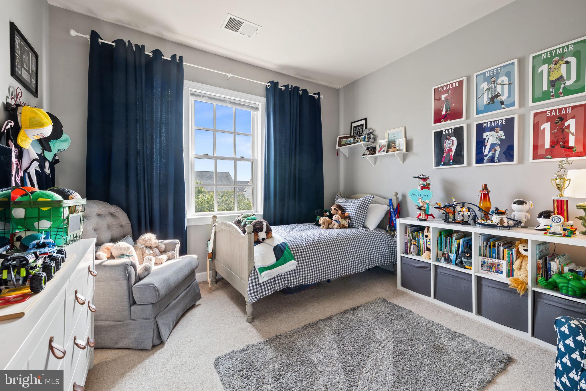 NEW BRISTOW VILLAGE - Residential