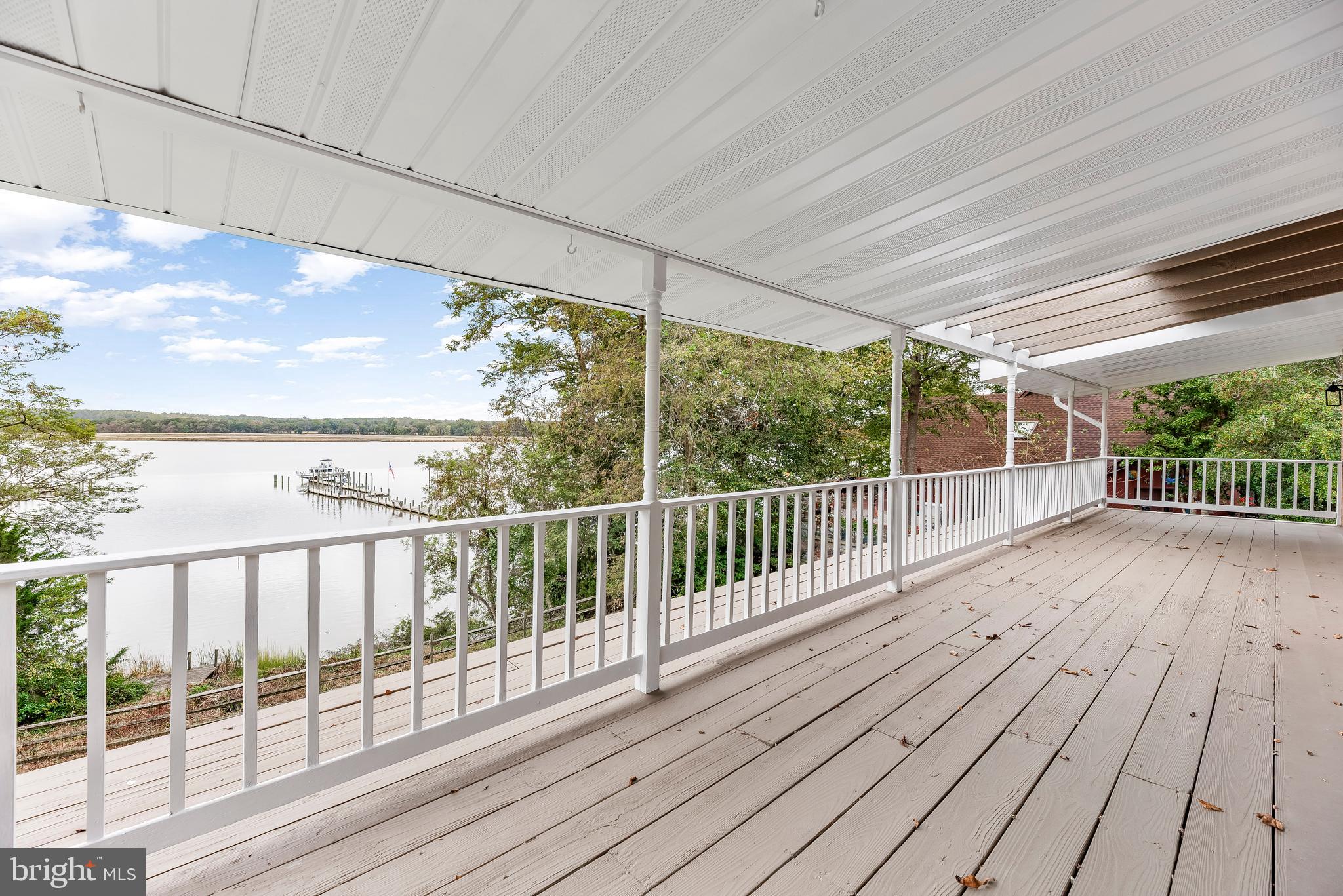 HOLLAND CLIFF SHORES - Residential