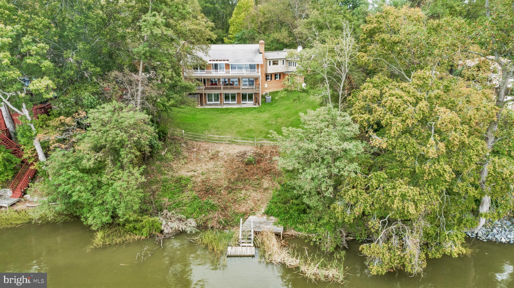 HOLLAND CLIFF SHORES - Residential