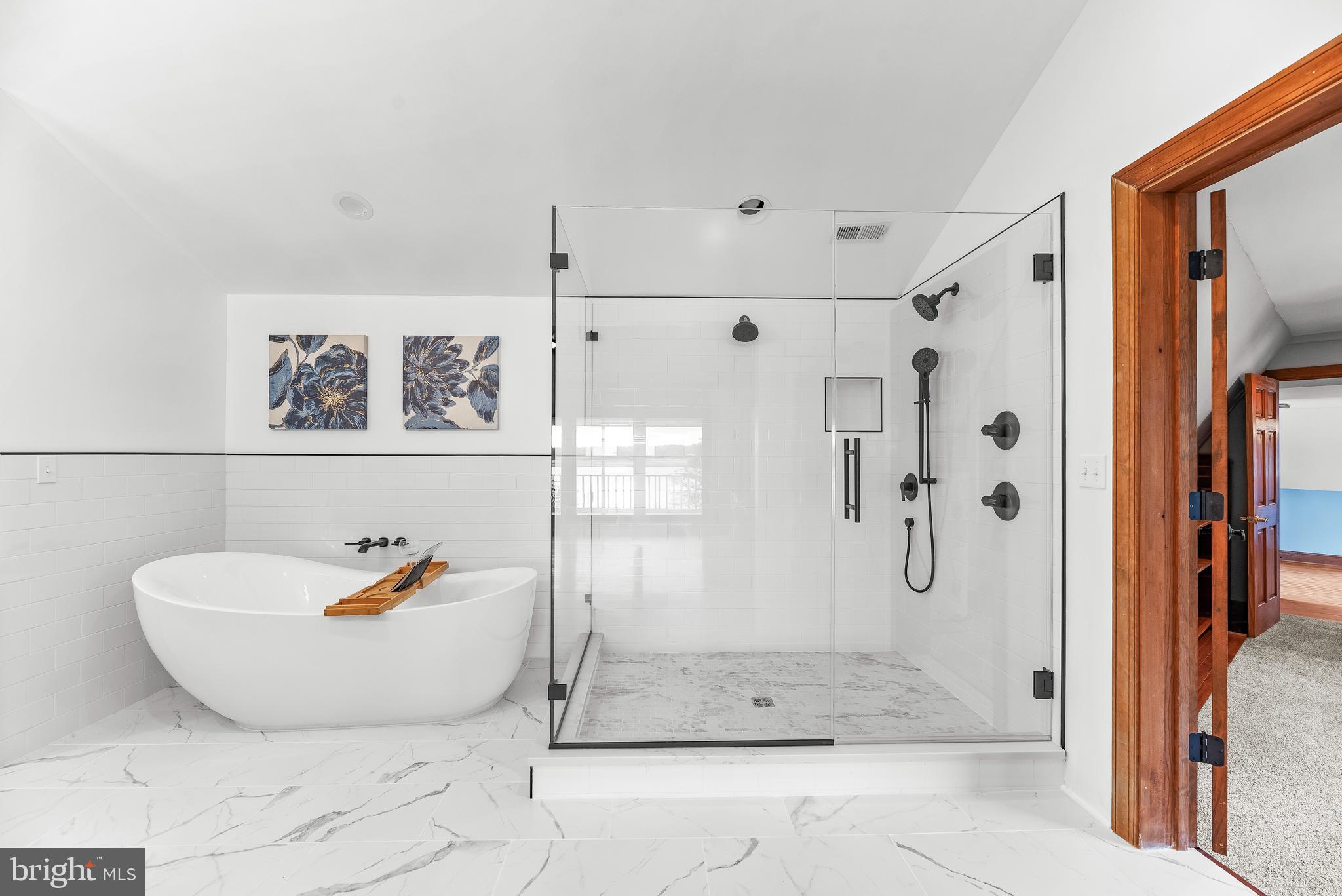 HOLLAND CLIFF SHORES - Residential